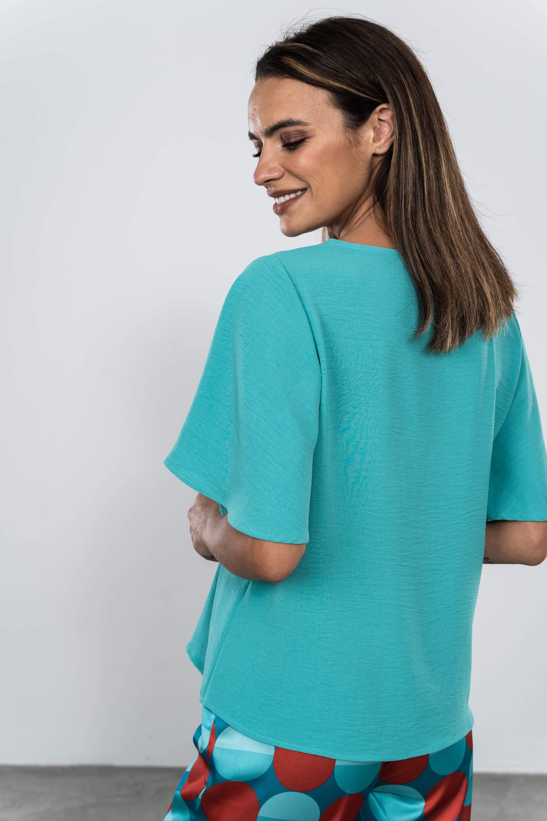 BLUSA MANGAS CAPA CUE. REDONDO AGUA