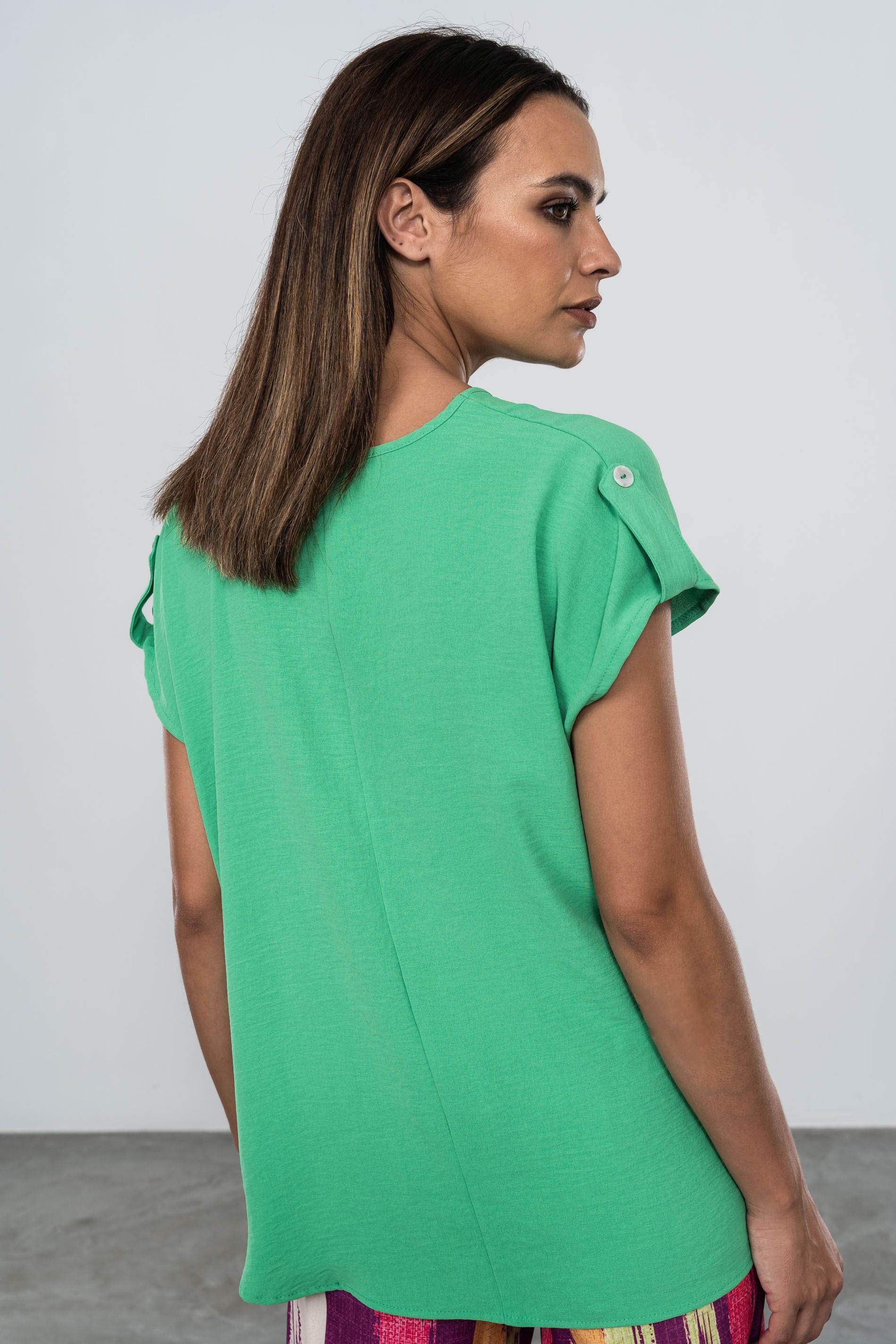 BLUSA MANGA DETALLE BOTON VERDE