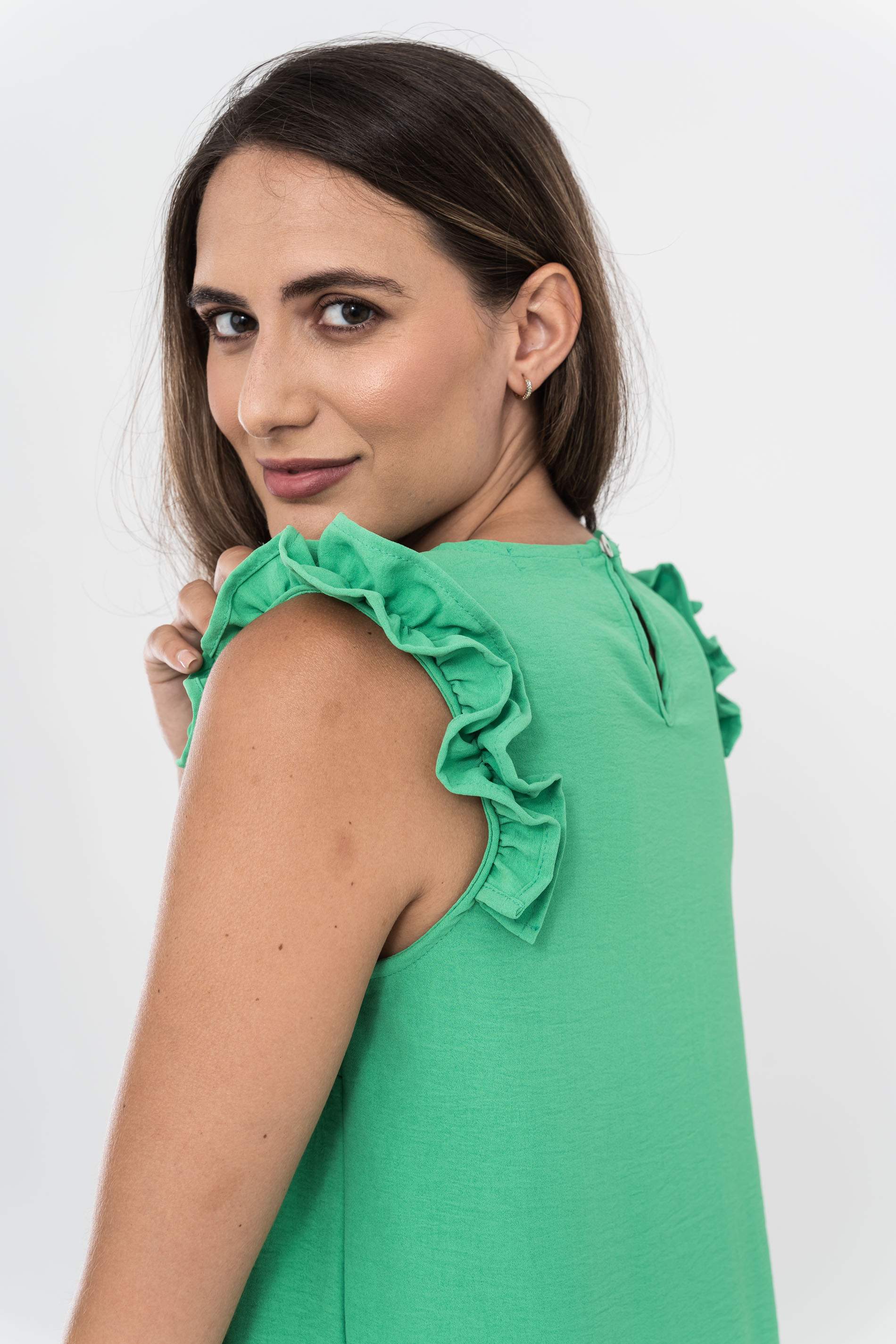 BLUSA SISA VOLANTE VERDE.