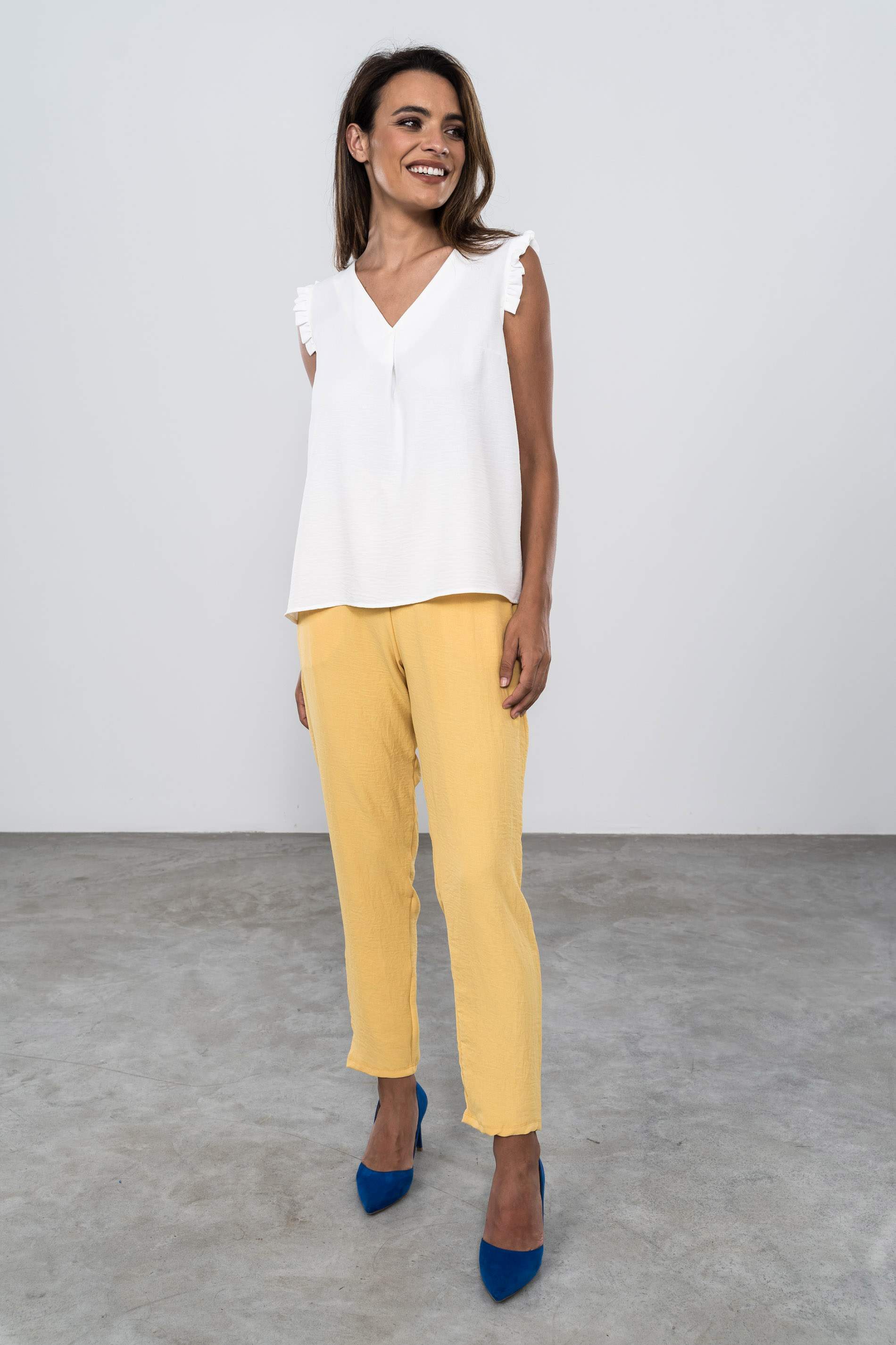PANTALON HOLGADO BASICO AMARILLO