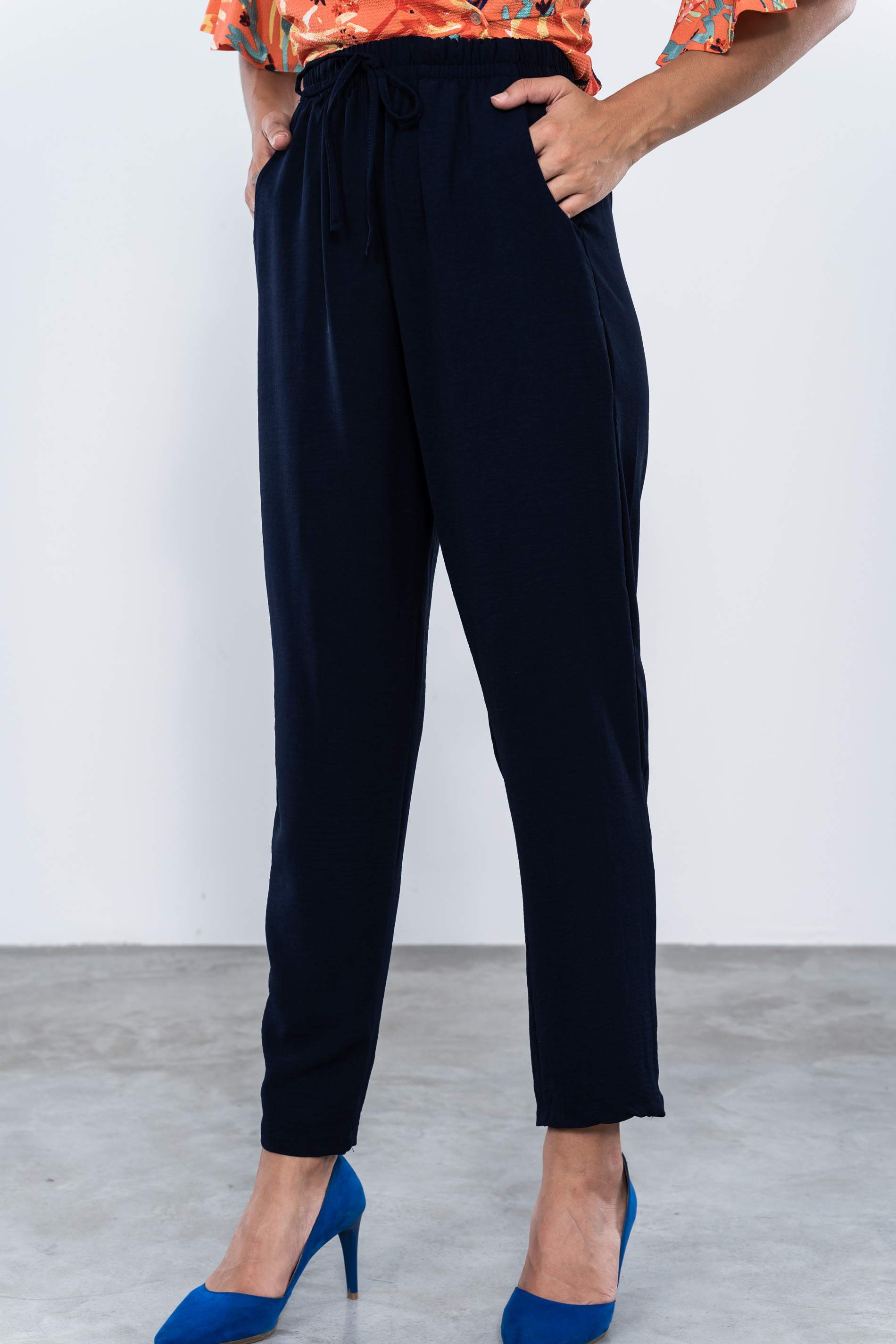 PANTALON HOLGADO BASICO MARINO