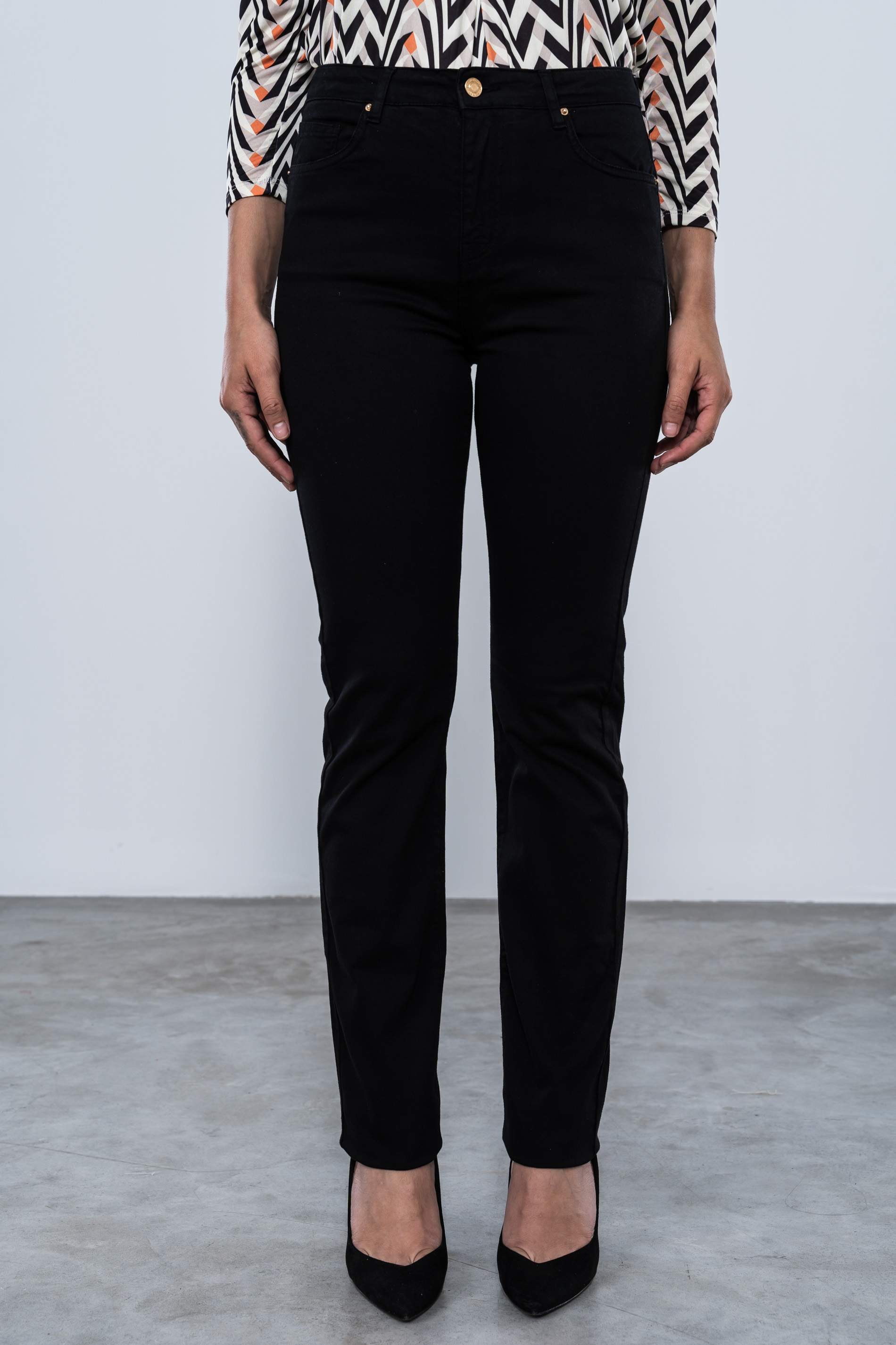 PANTALON 5 BOLSILLOS RECTO NEGRO