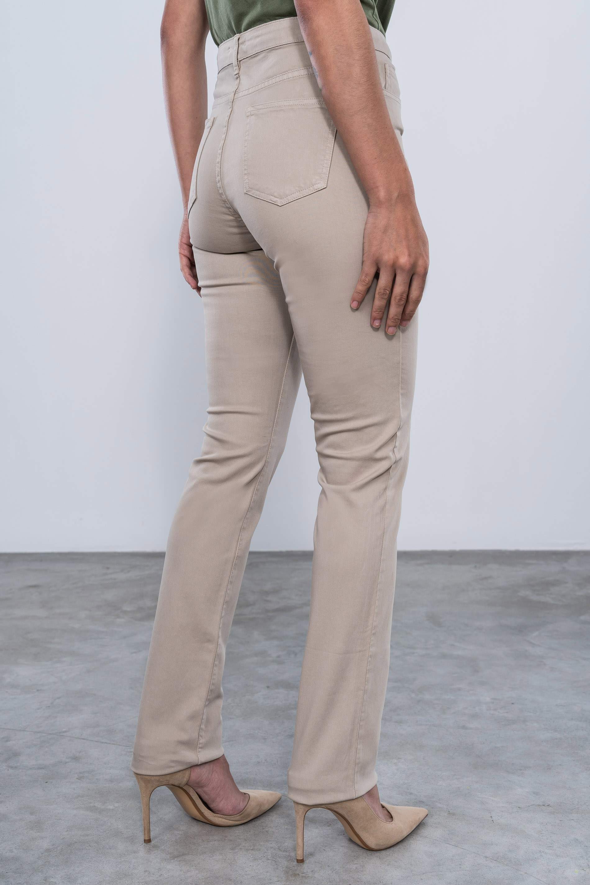 PANTALON 5 BOLSILLOS RECTO PIEDRA