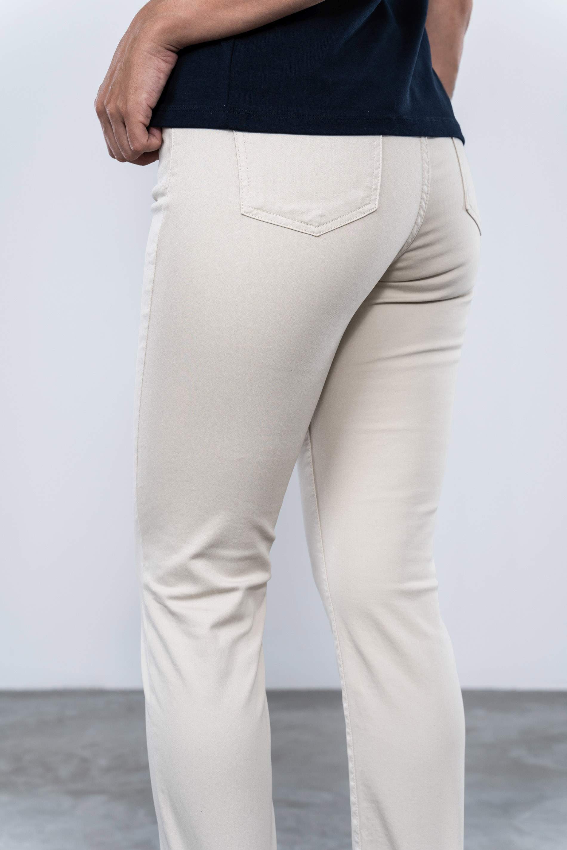PANTALON 5 BOLSILLOS RECTO NATURAL