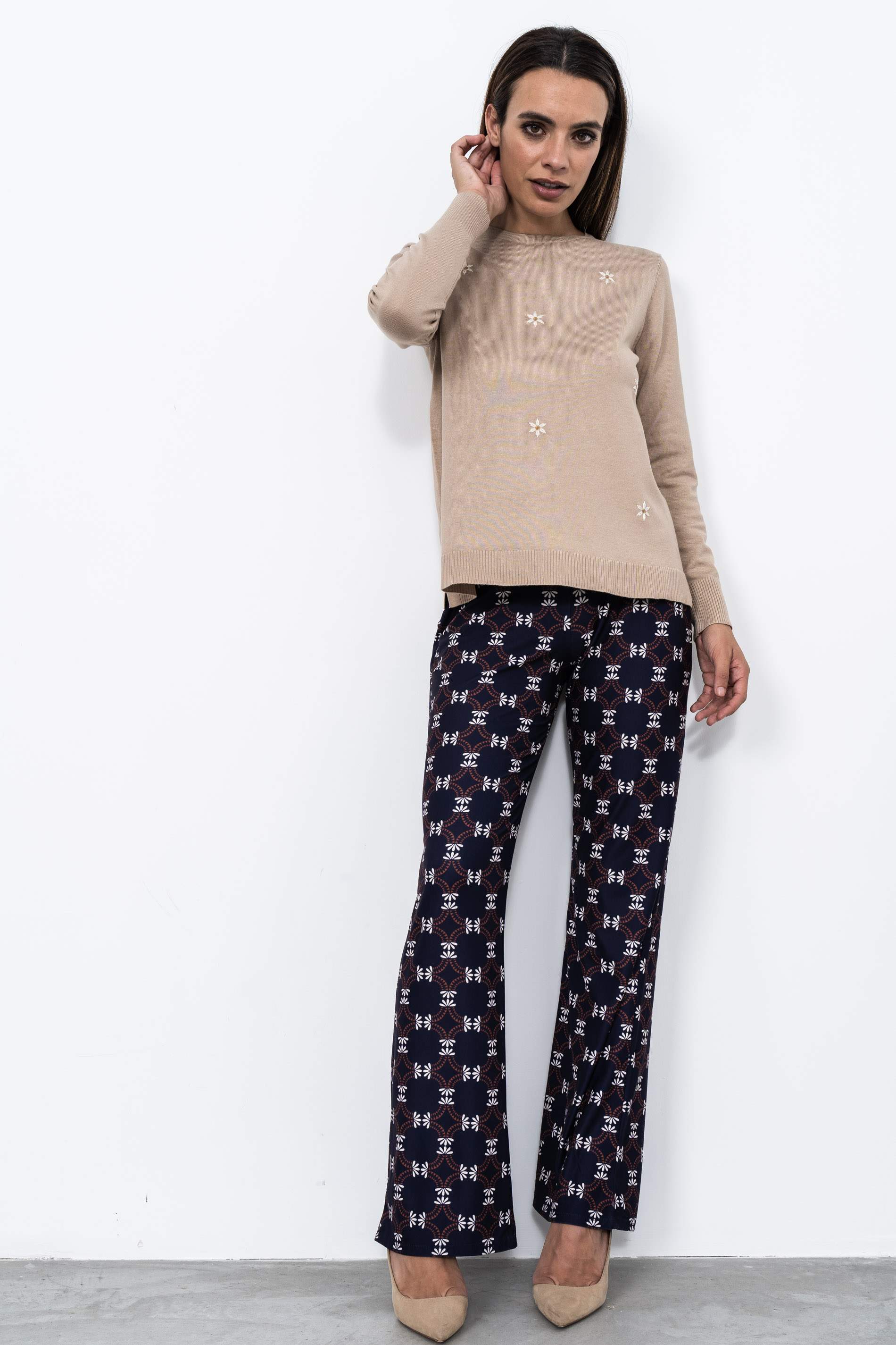 JERSEY BORDADO MARGARITAS PIEDRA
