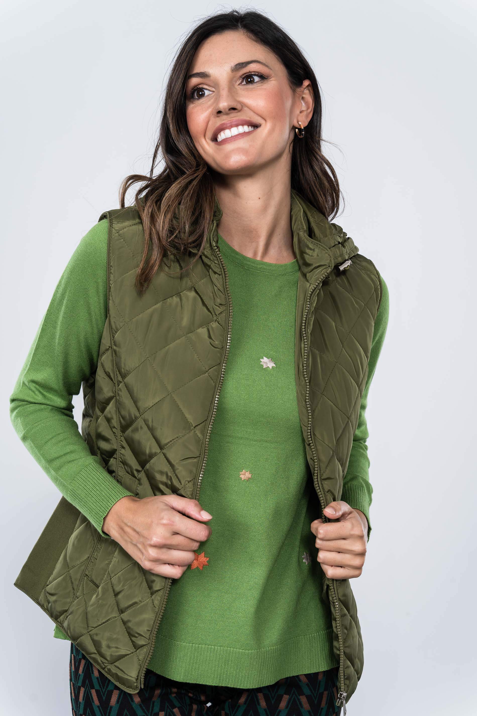 JERSEY BORDADO ESTRELLAS COLORES OLIVA