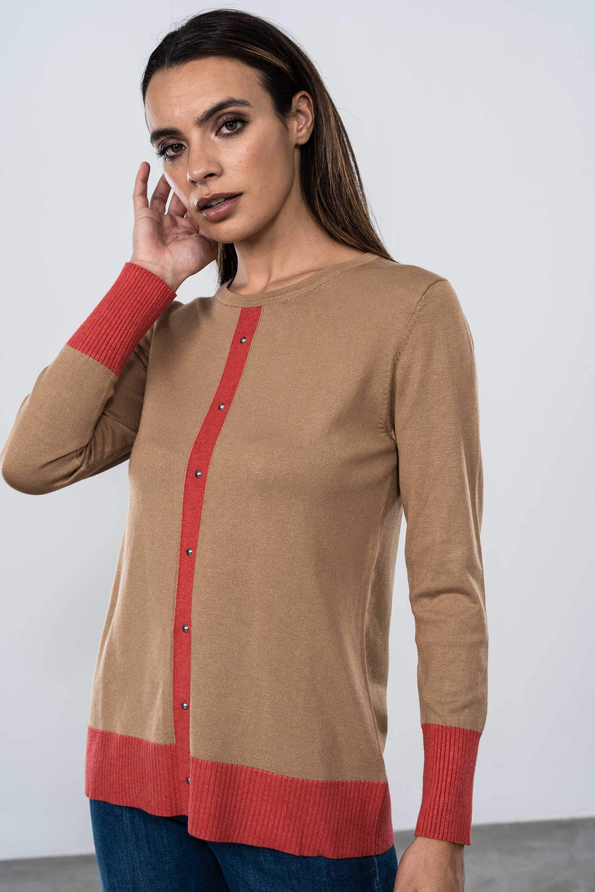 JERSEY DETALLE TACHAS DELANTERO PIEDRA