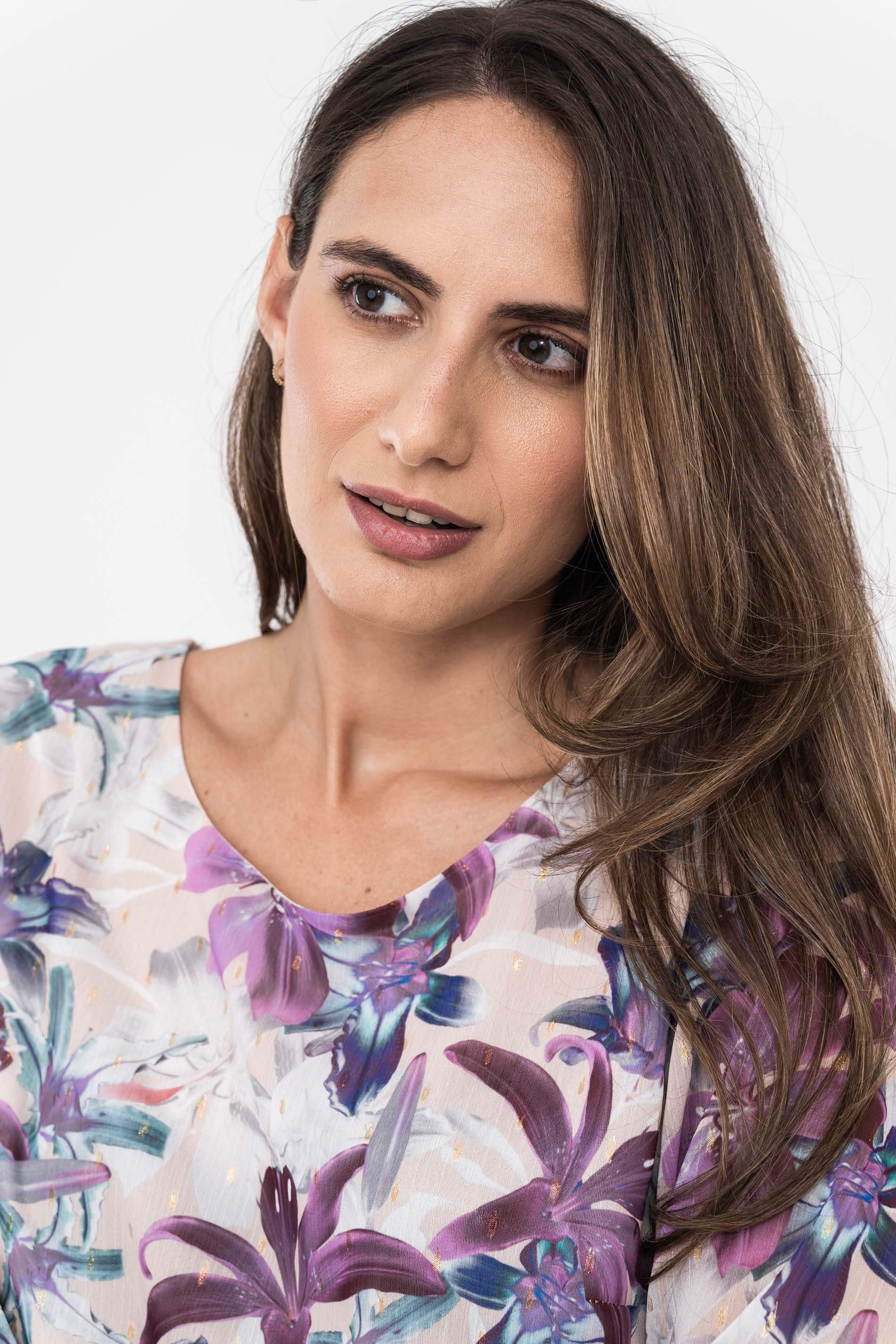BLUSA FLORAL DETALLE LUREX MALVA