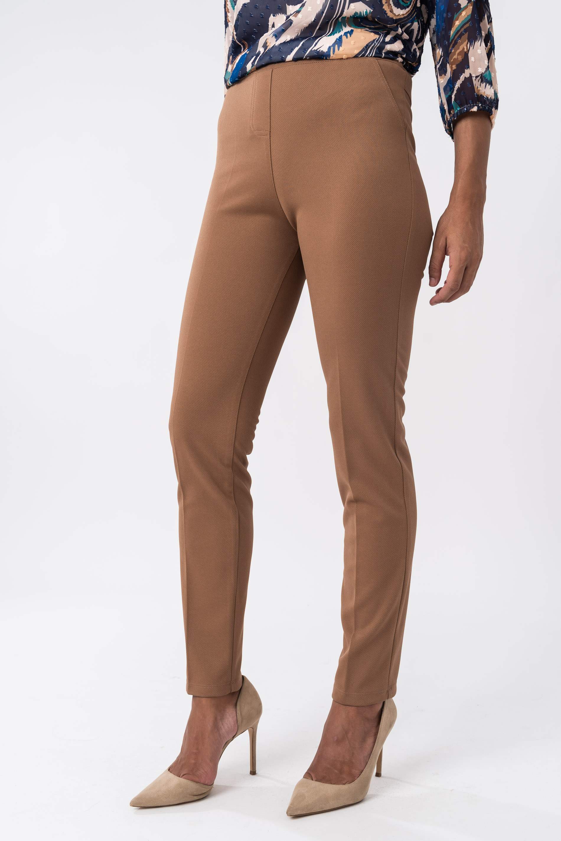 PANTALON DIAGONAL GOMA CINTURA CAMEL