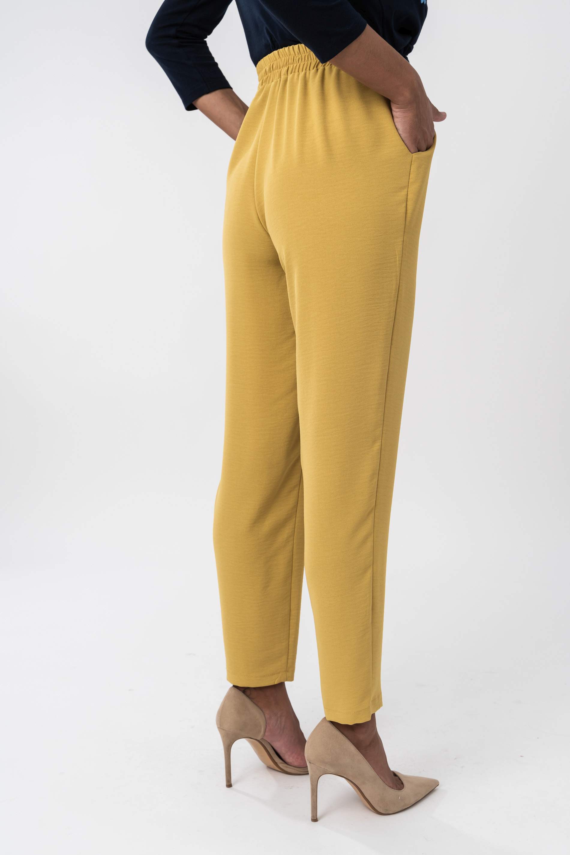 PANTALON HOLGADO CORDON MOSTAZA