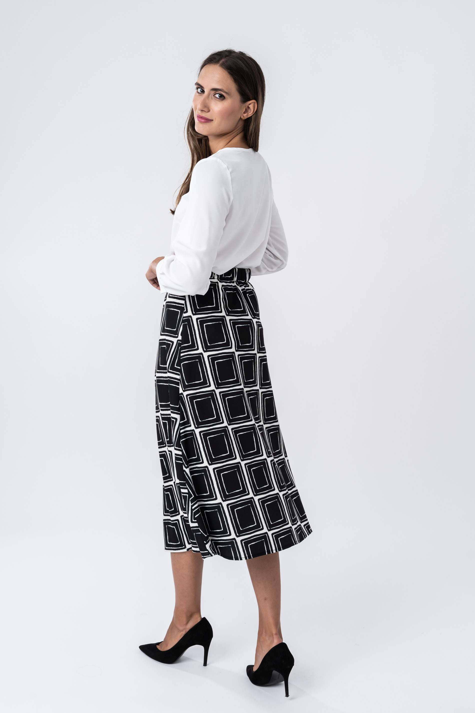 FALDA EVASE ESTAMDO GEOMETRICO