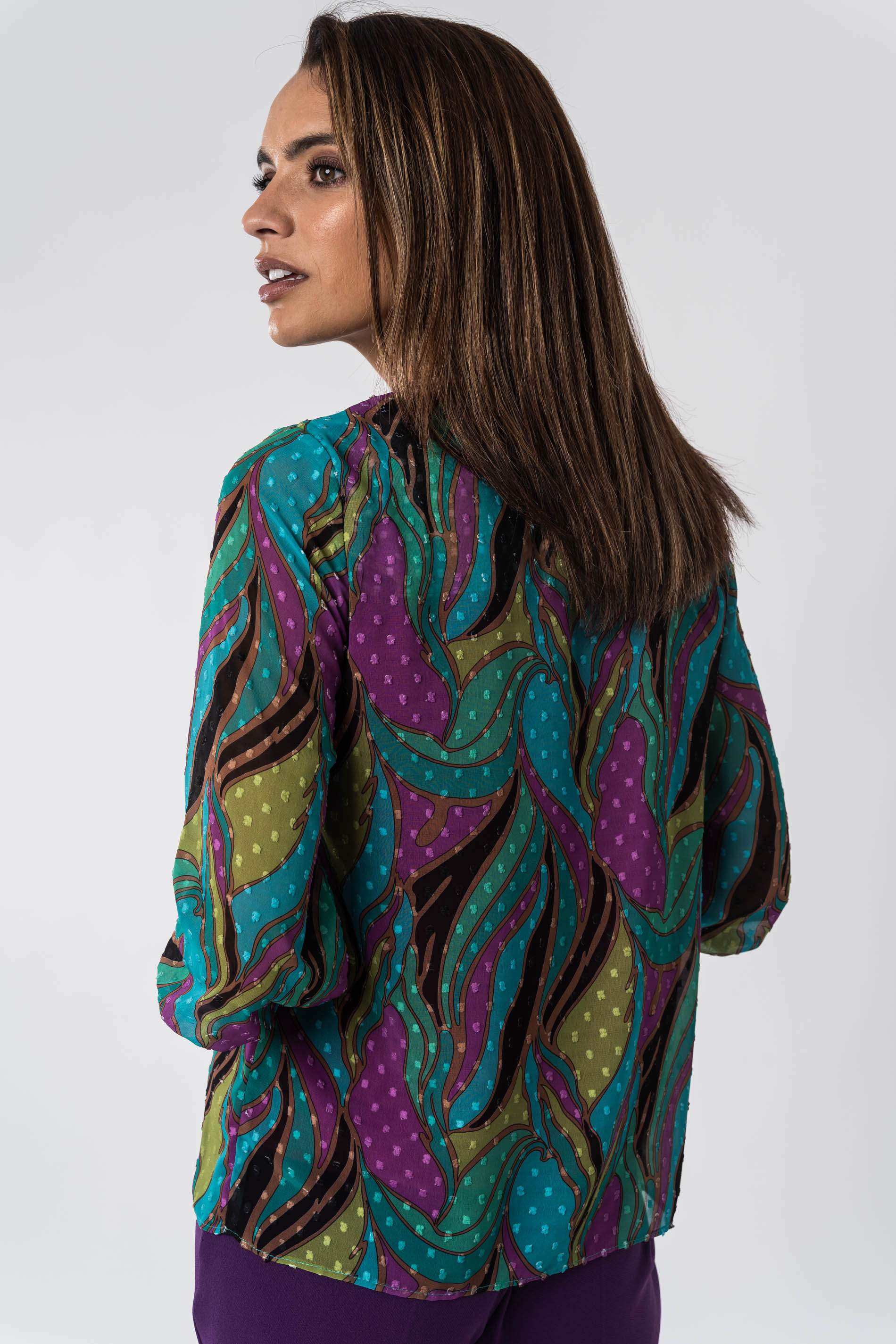 BLUSA PLUMETI HOJAS COLOR