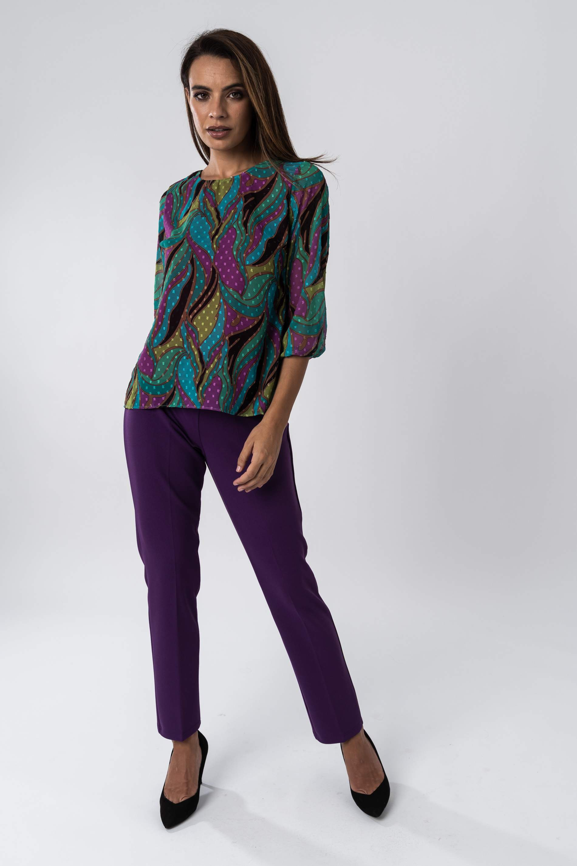 BLUSA PLUMETI HOJAS COLOR