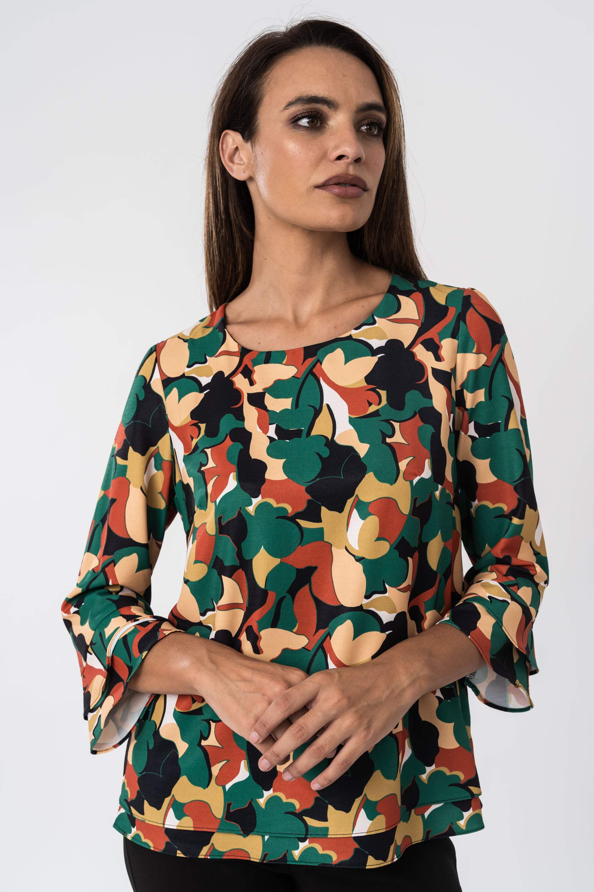 BLUSA DOBLE CAPA SILUETA FLOR