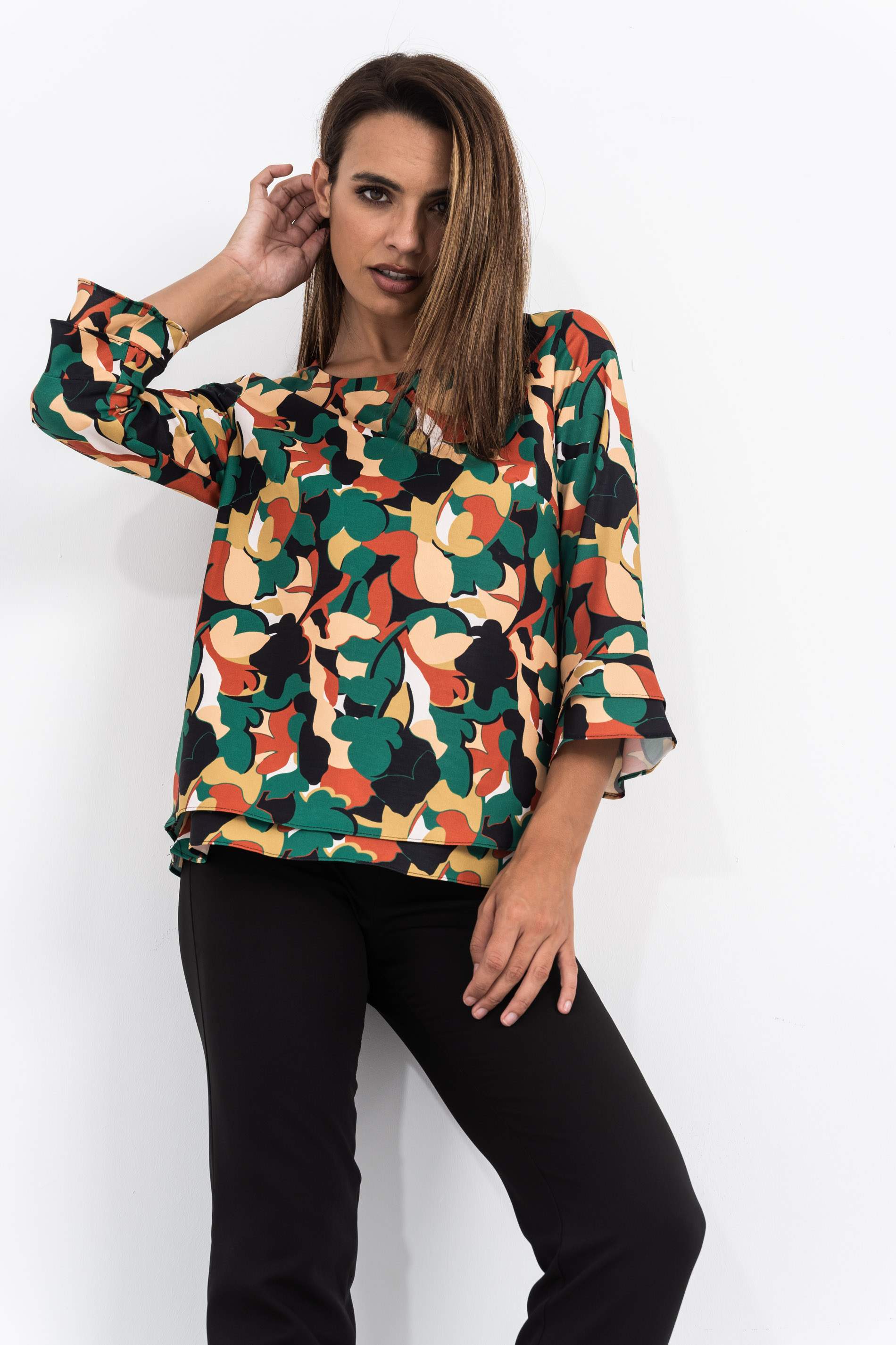 BLUSA DOBLE CAPA SILUETA FLOR