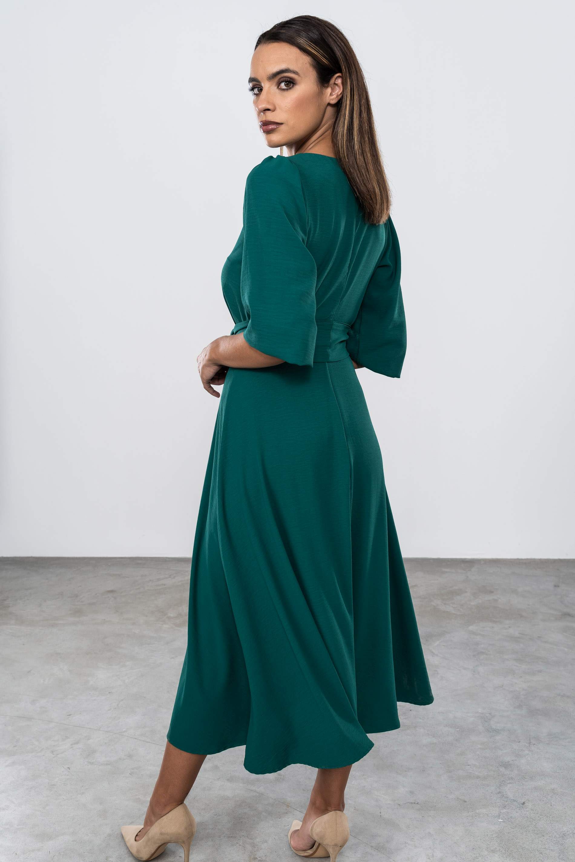 VESTIDO MIDI VUELO