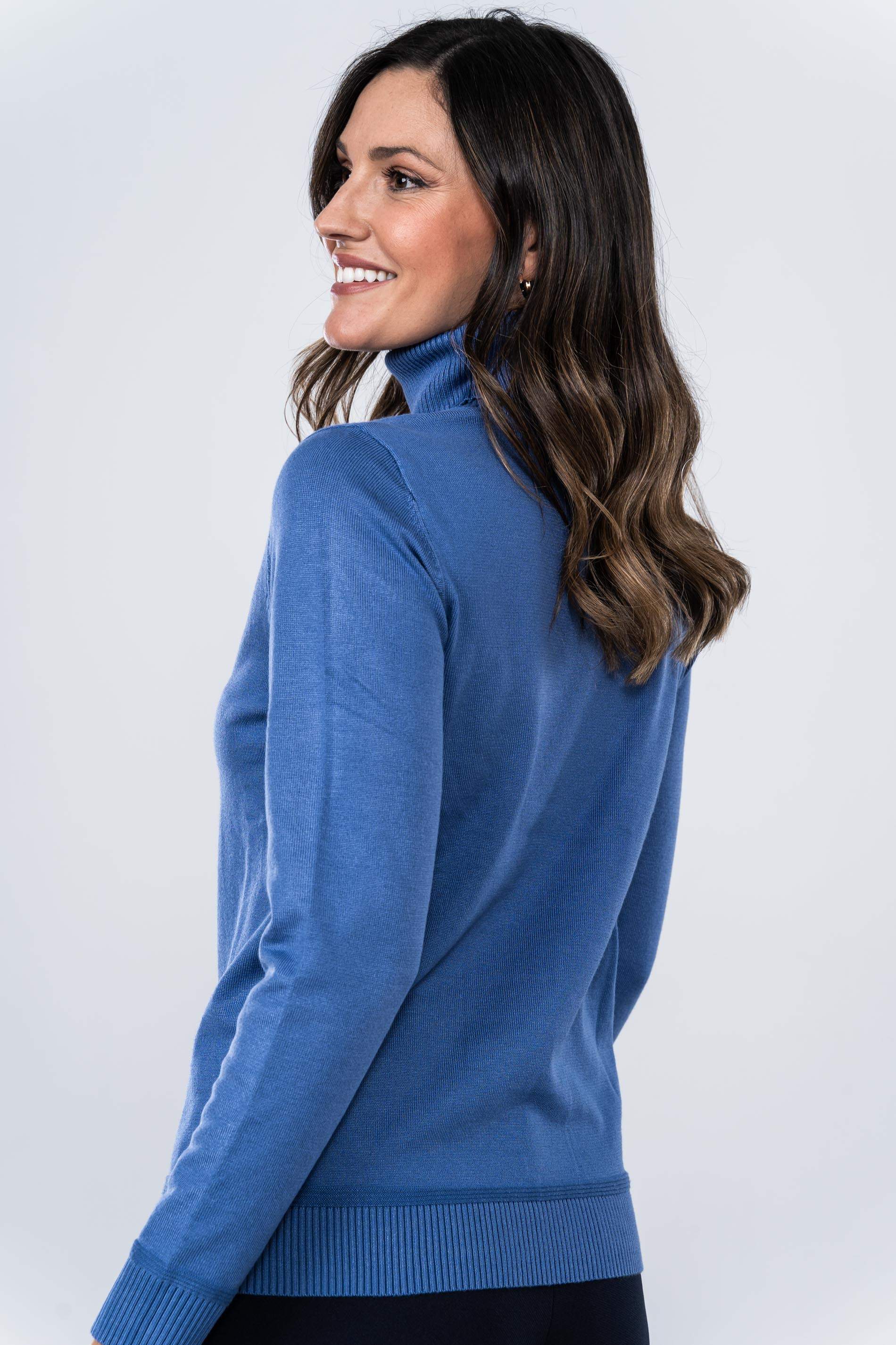 JERSEY CUELLO CISNE AZUL