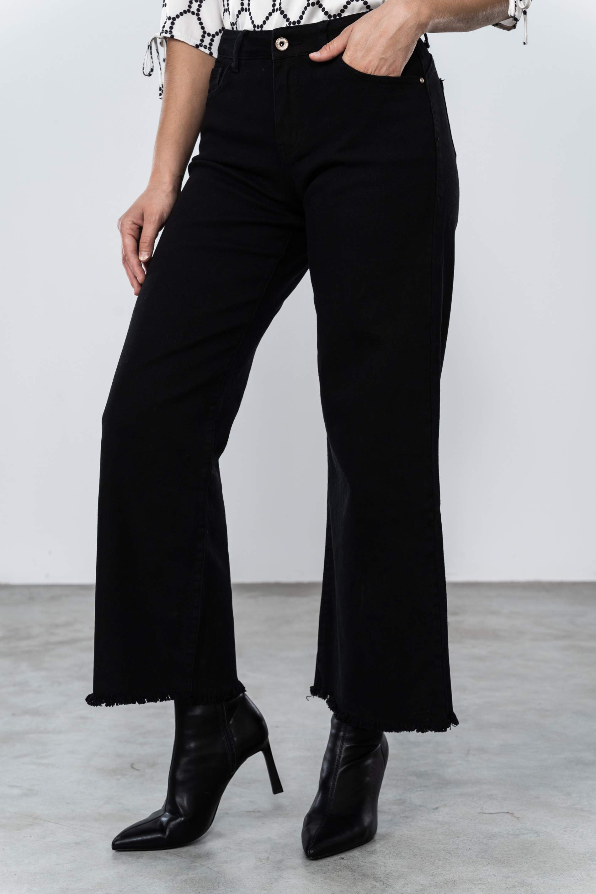 PANTALÓN CAMPANA DESFLECADO NEGRO