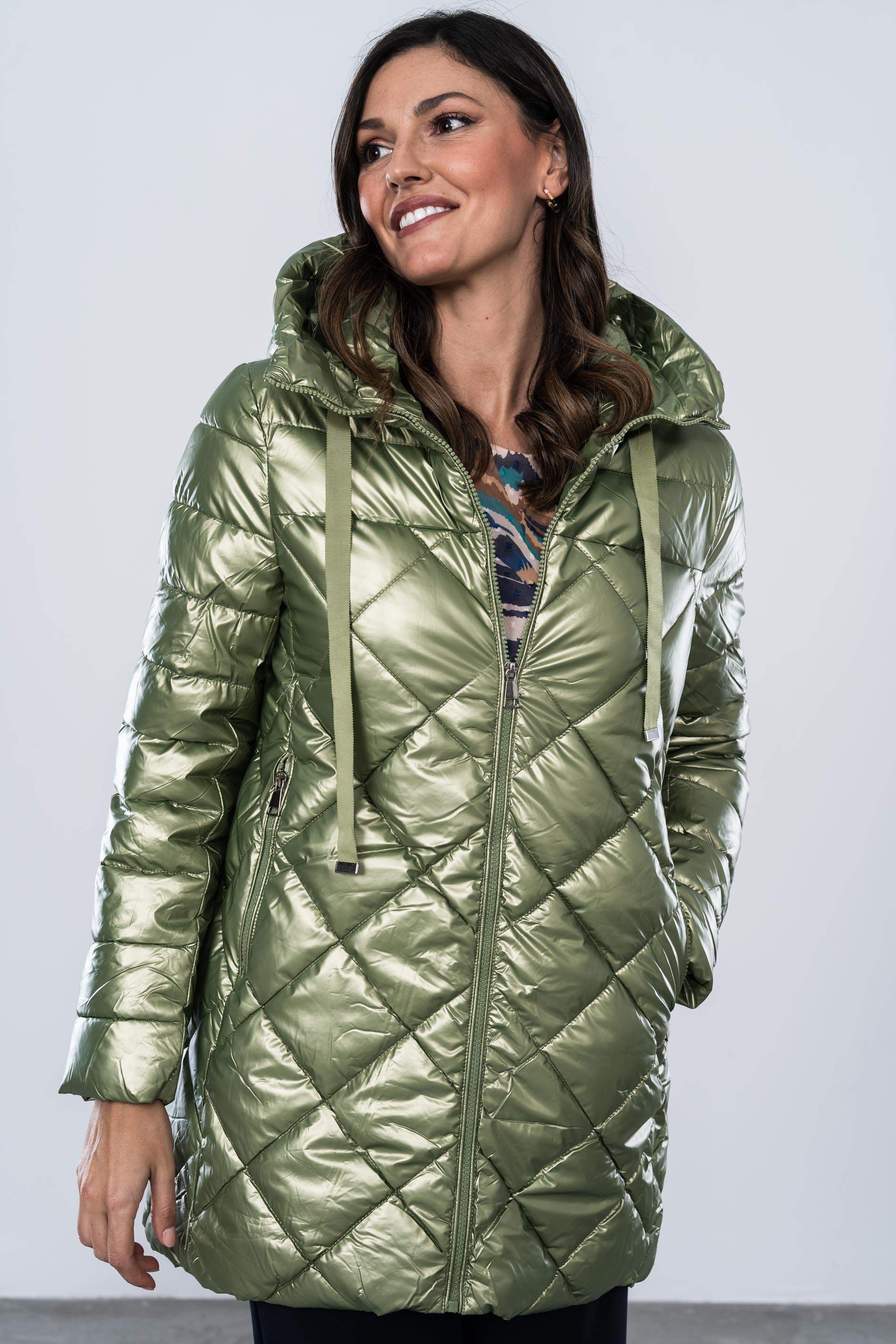 PARKA SATINADA PESPUNTE ROMBO MANZANA