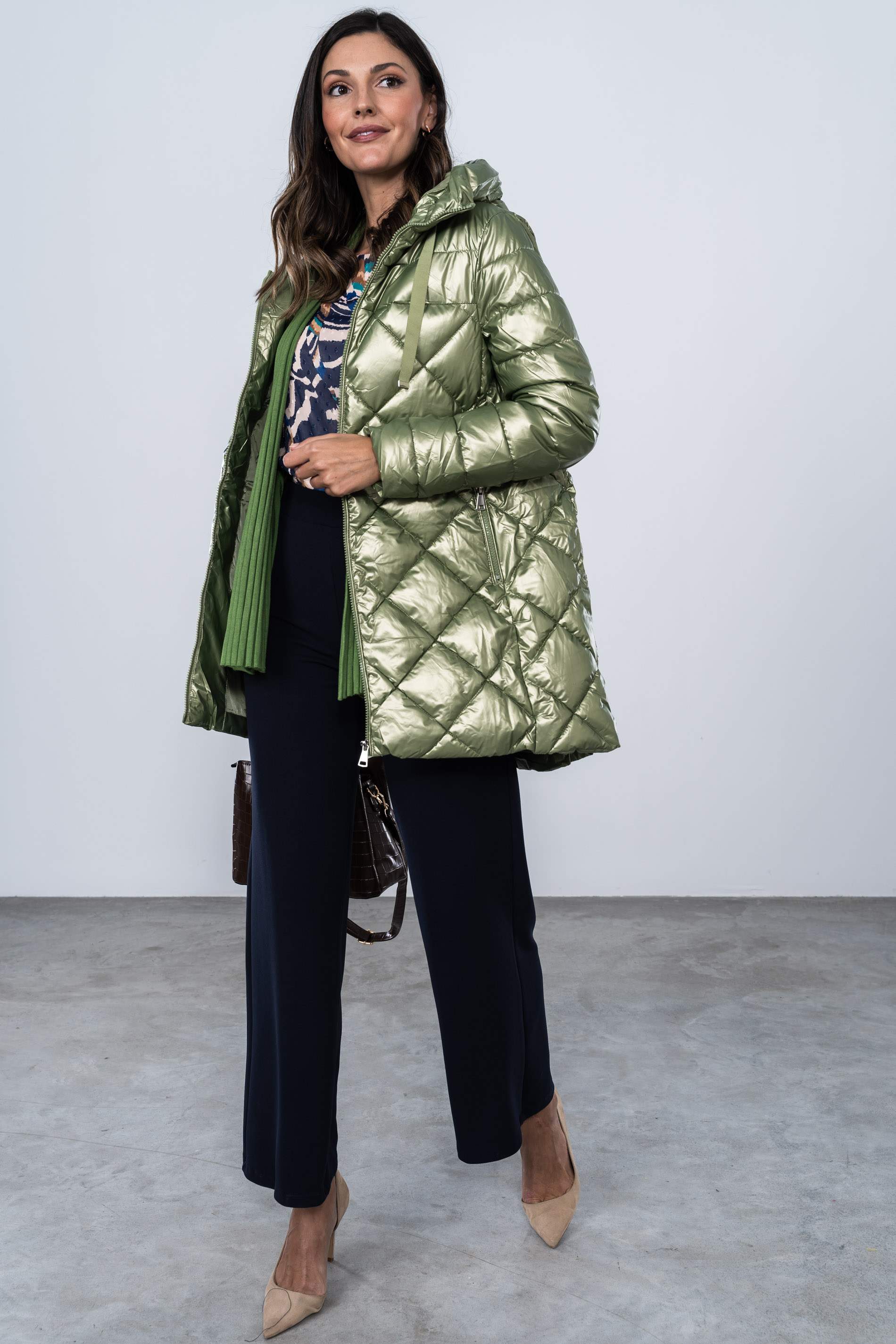 PARKA SATINADA PESPUNTE ROMBO MANZANA
