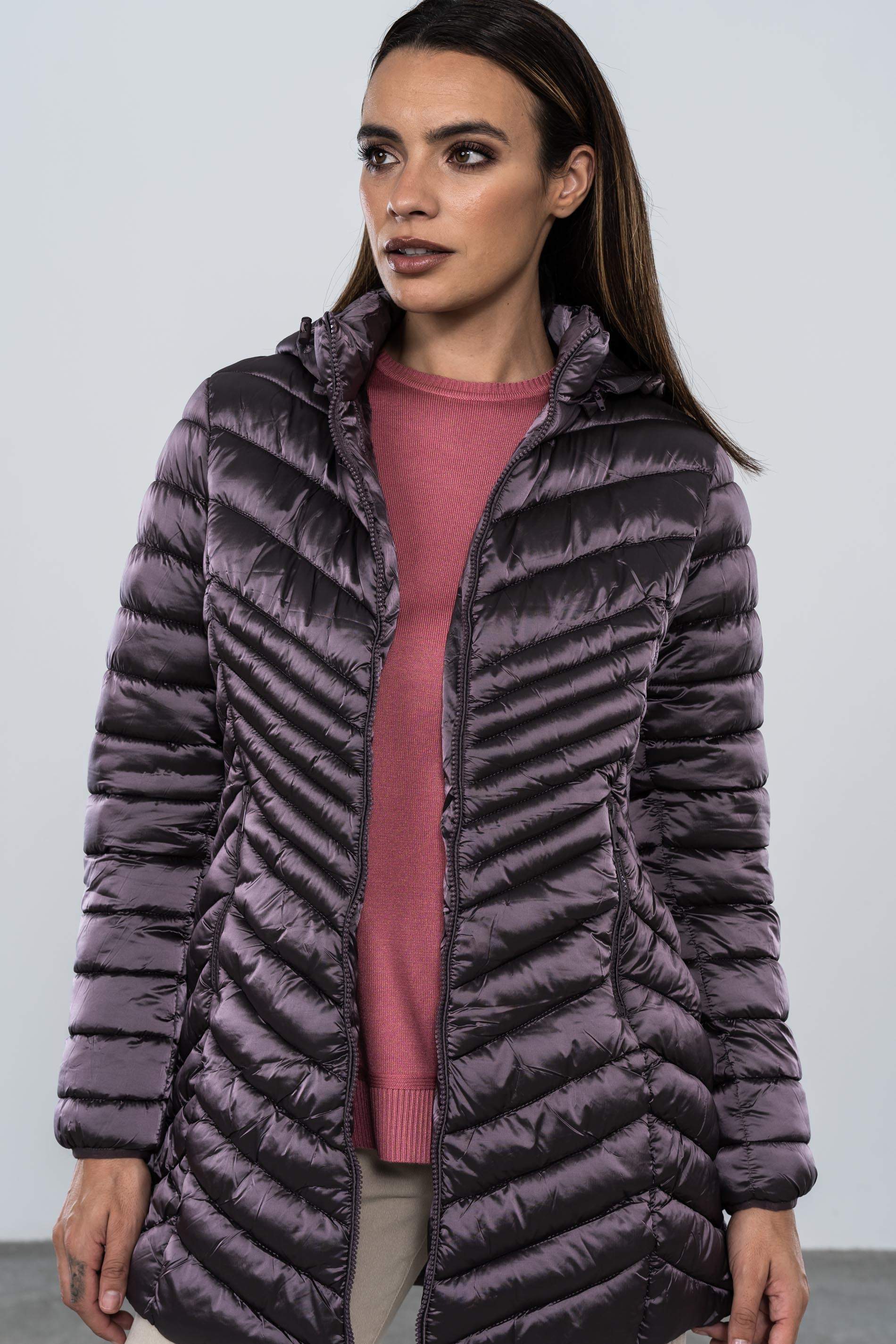 PARKA SATINADA PESPUNTE DIAGONAL PURPURA