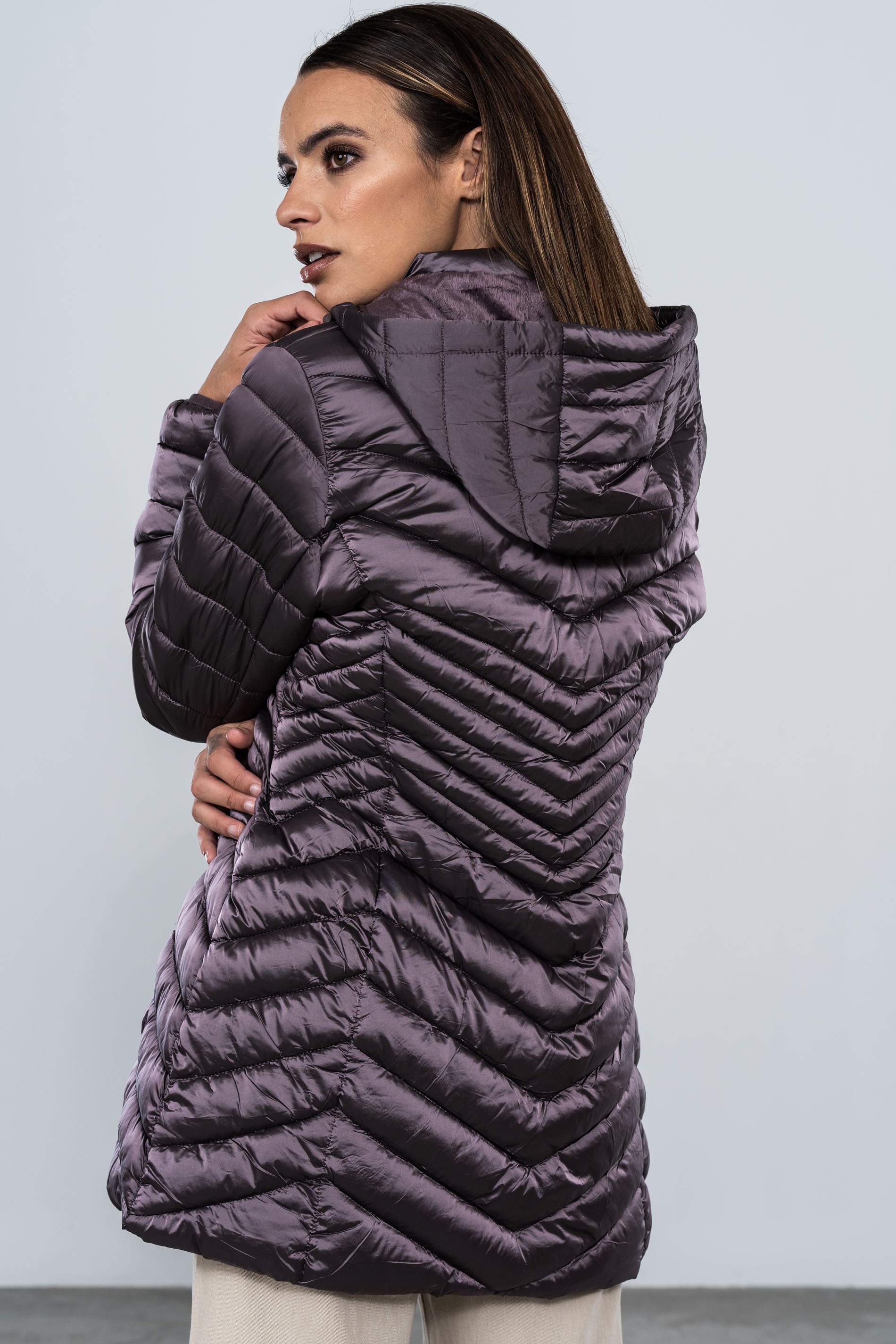 PARKA SATINADA PESPUNTE DIAGONAL PURPURA