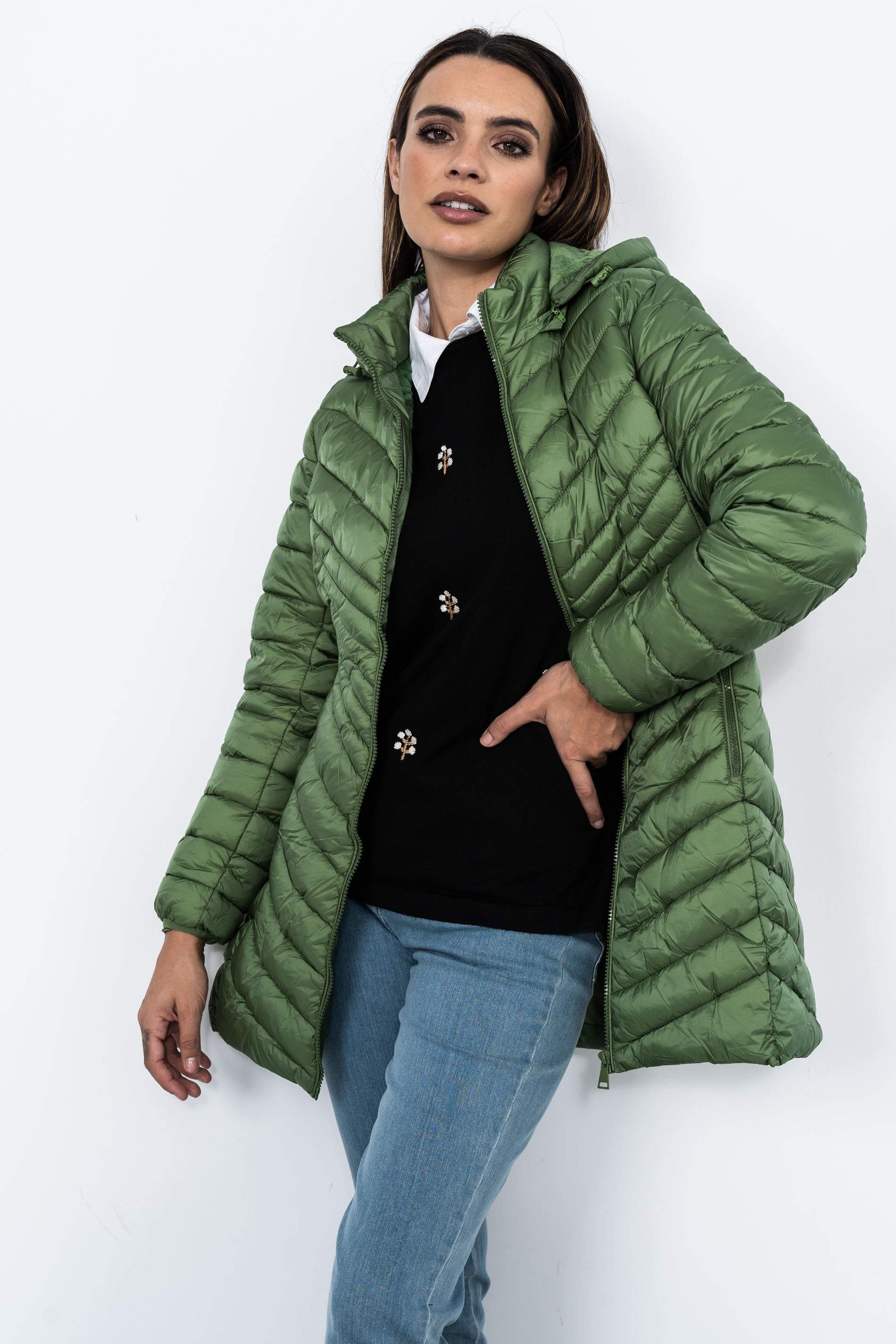 PARKA SATINADA PESPUNTE DIAGONAL VERDE