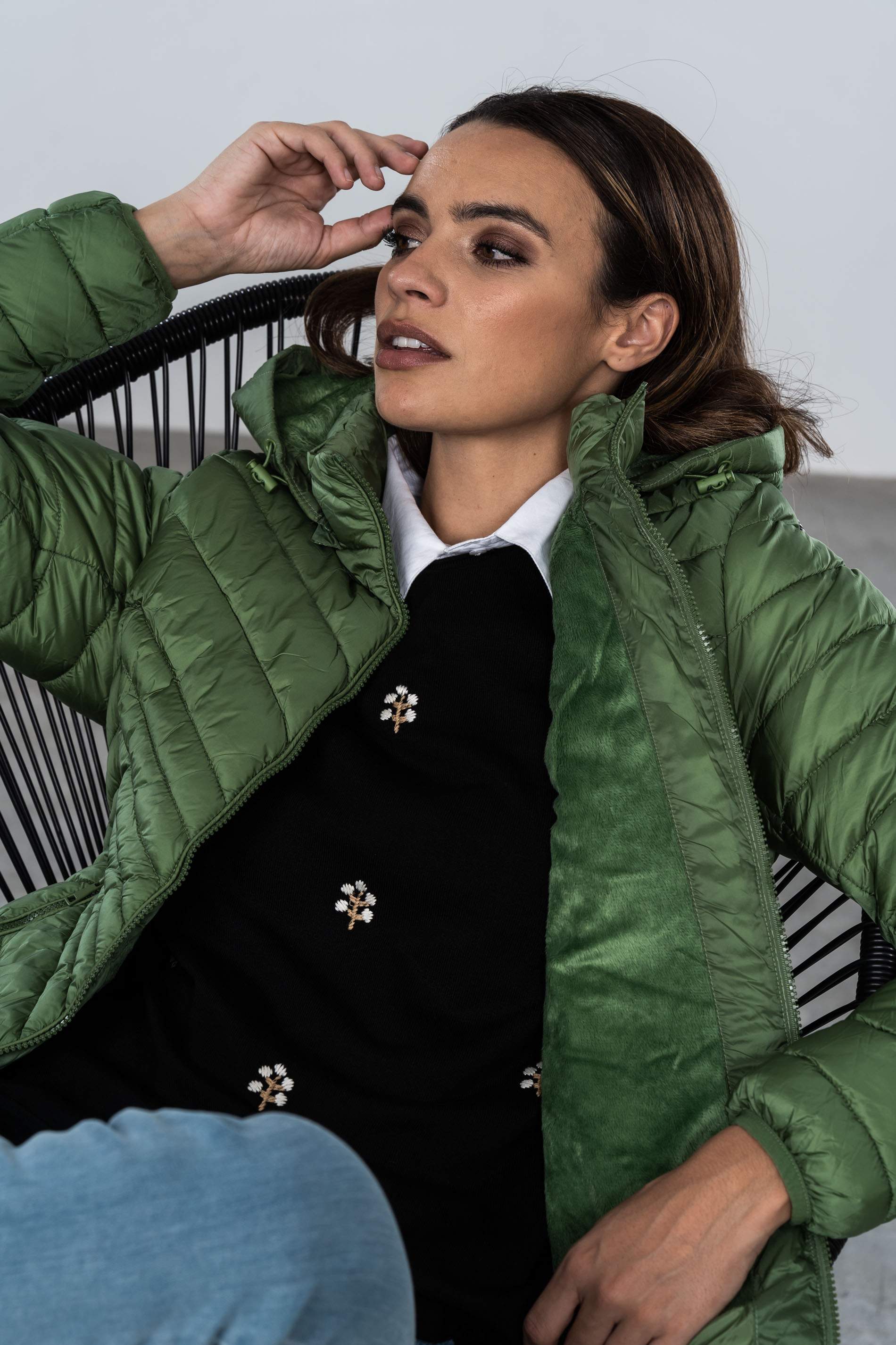 PARKA SATINADA PESPUNTE DIAGONAL VERDE