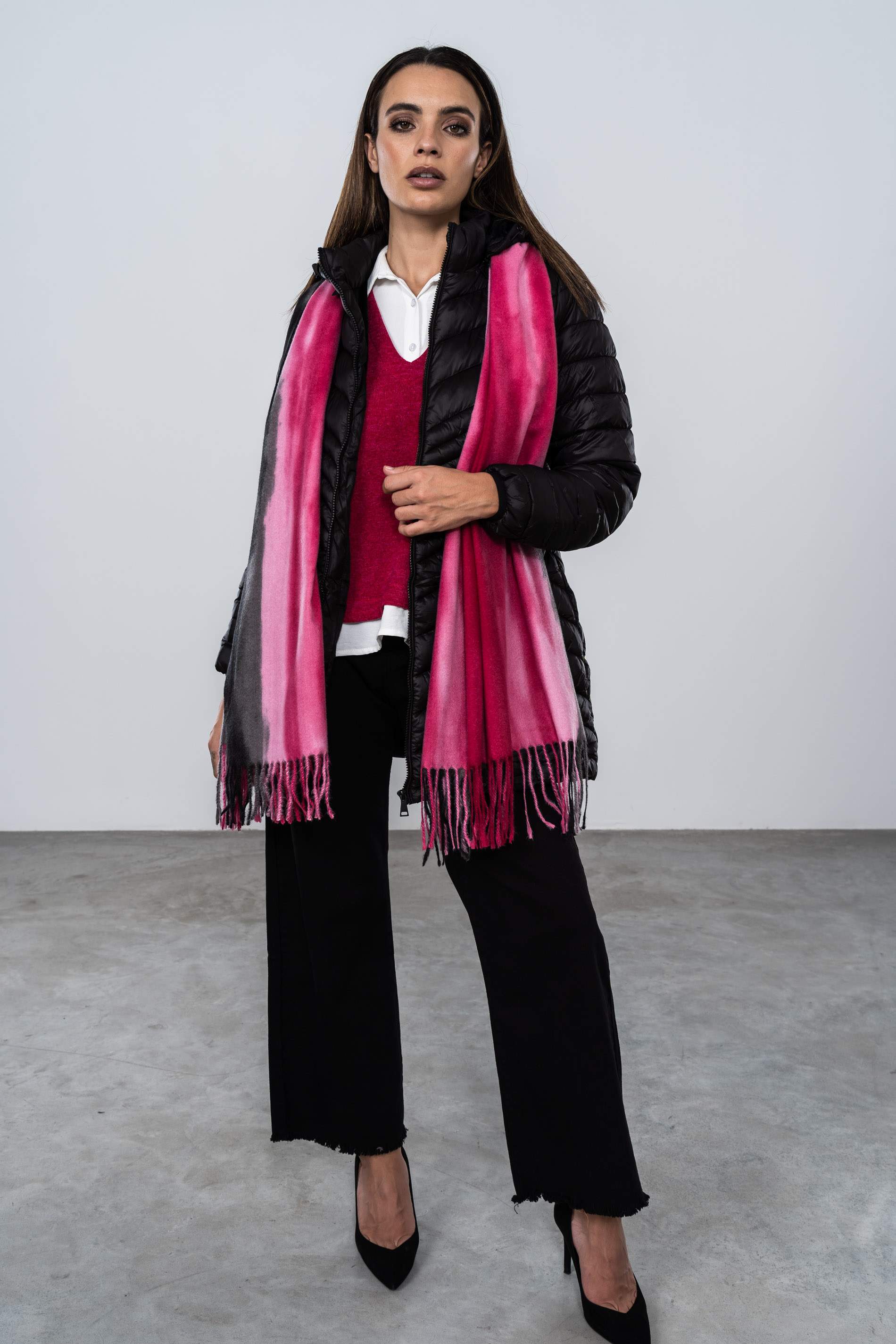 PARKA SATINADA PESPUNTE DIAGONAL NEGRA