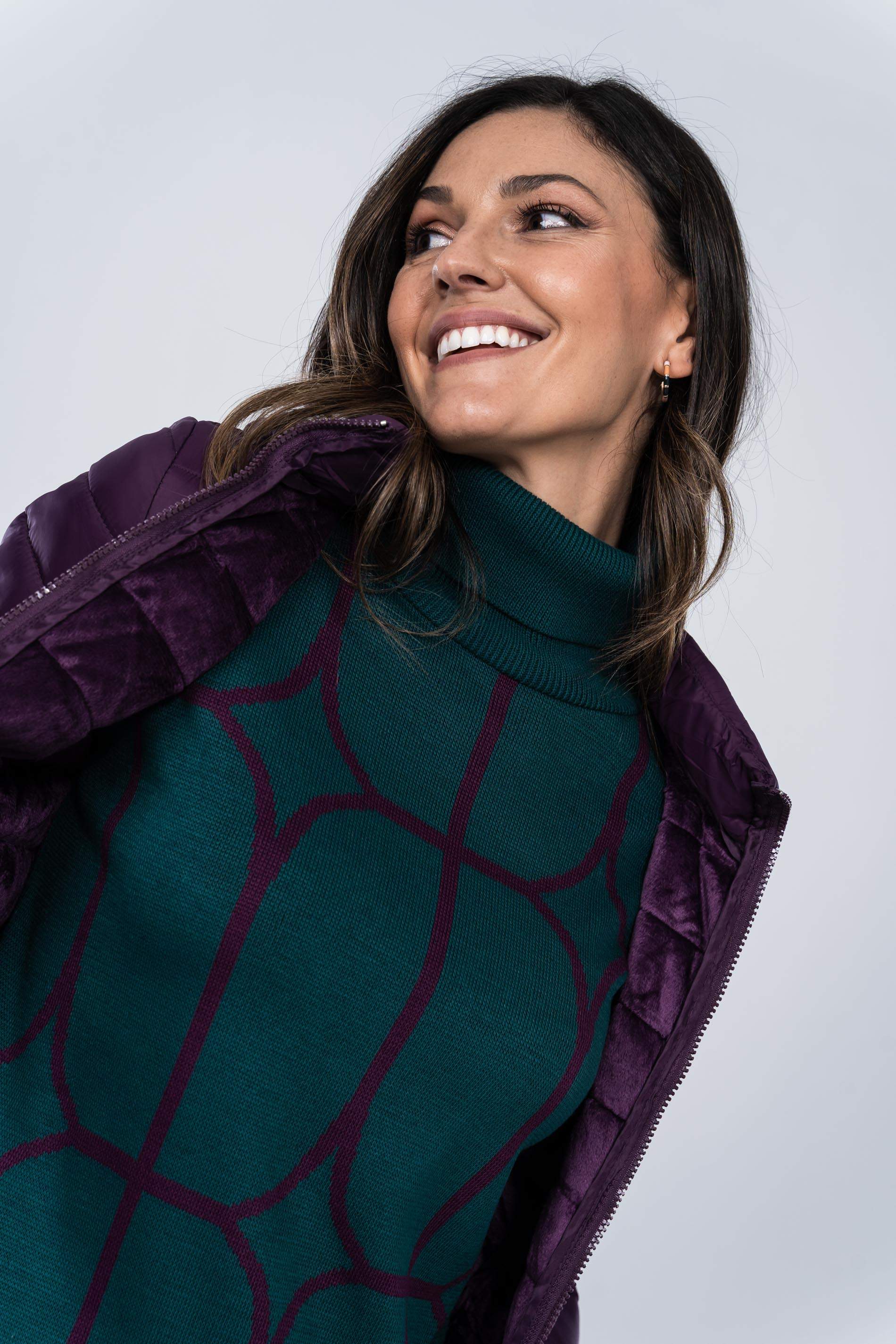 PARKA BOLSILLOS OCULTOS PURPURA
