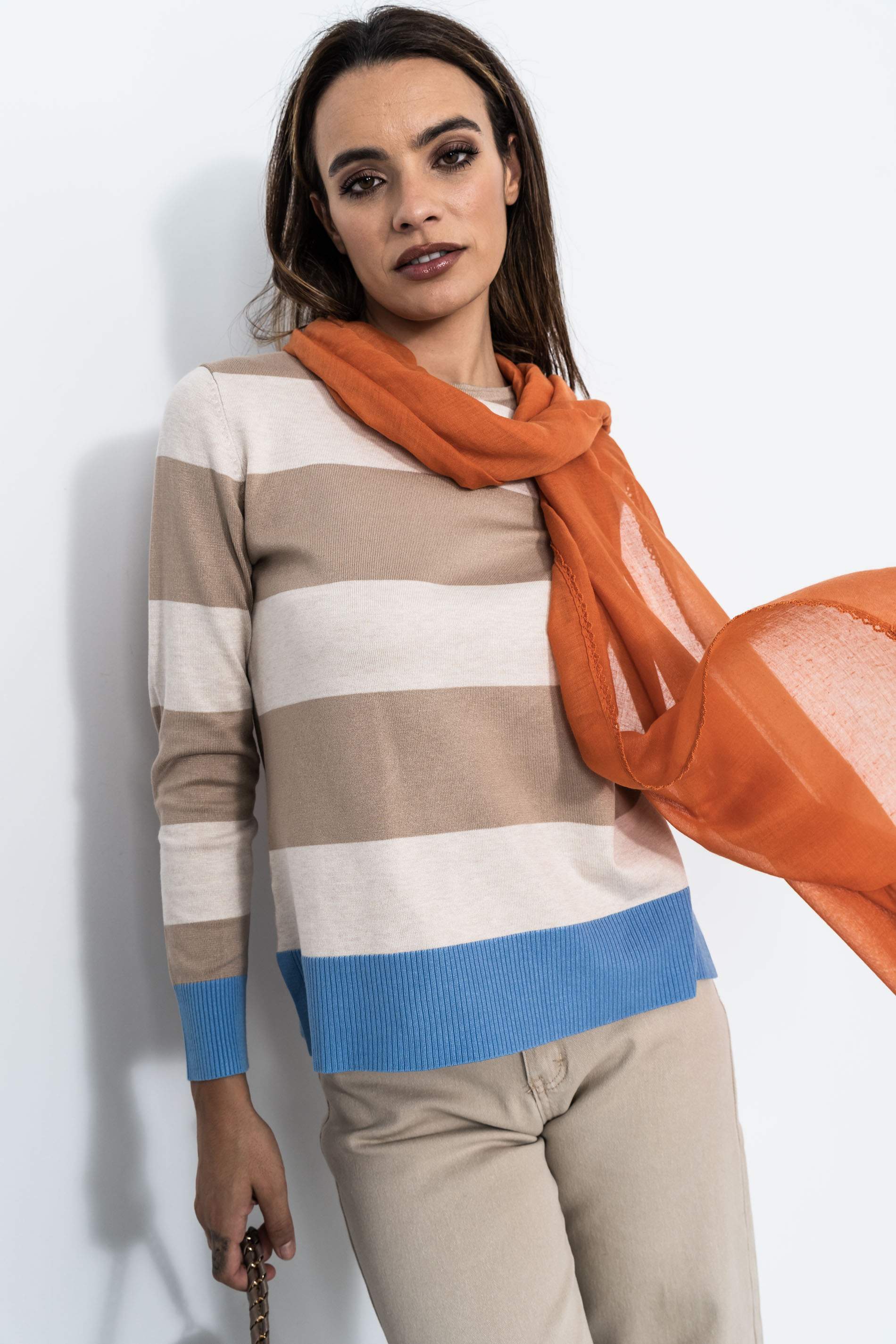 FOULARD LISO POMPONES CALDERA