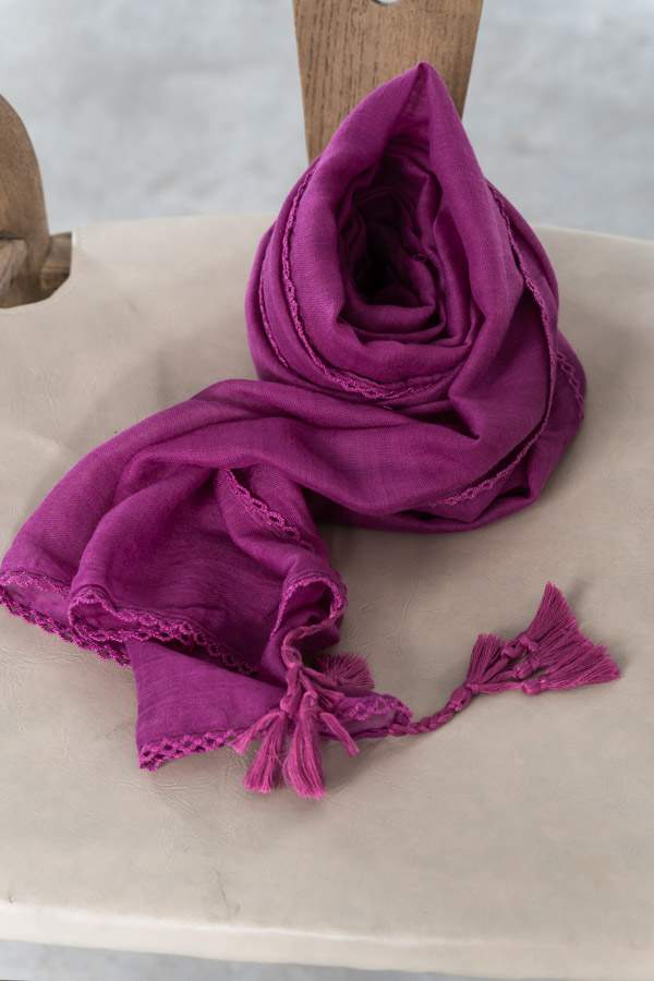 FOULAR LISO POMPONES
