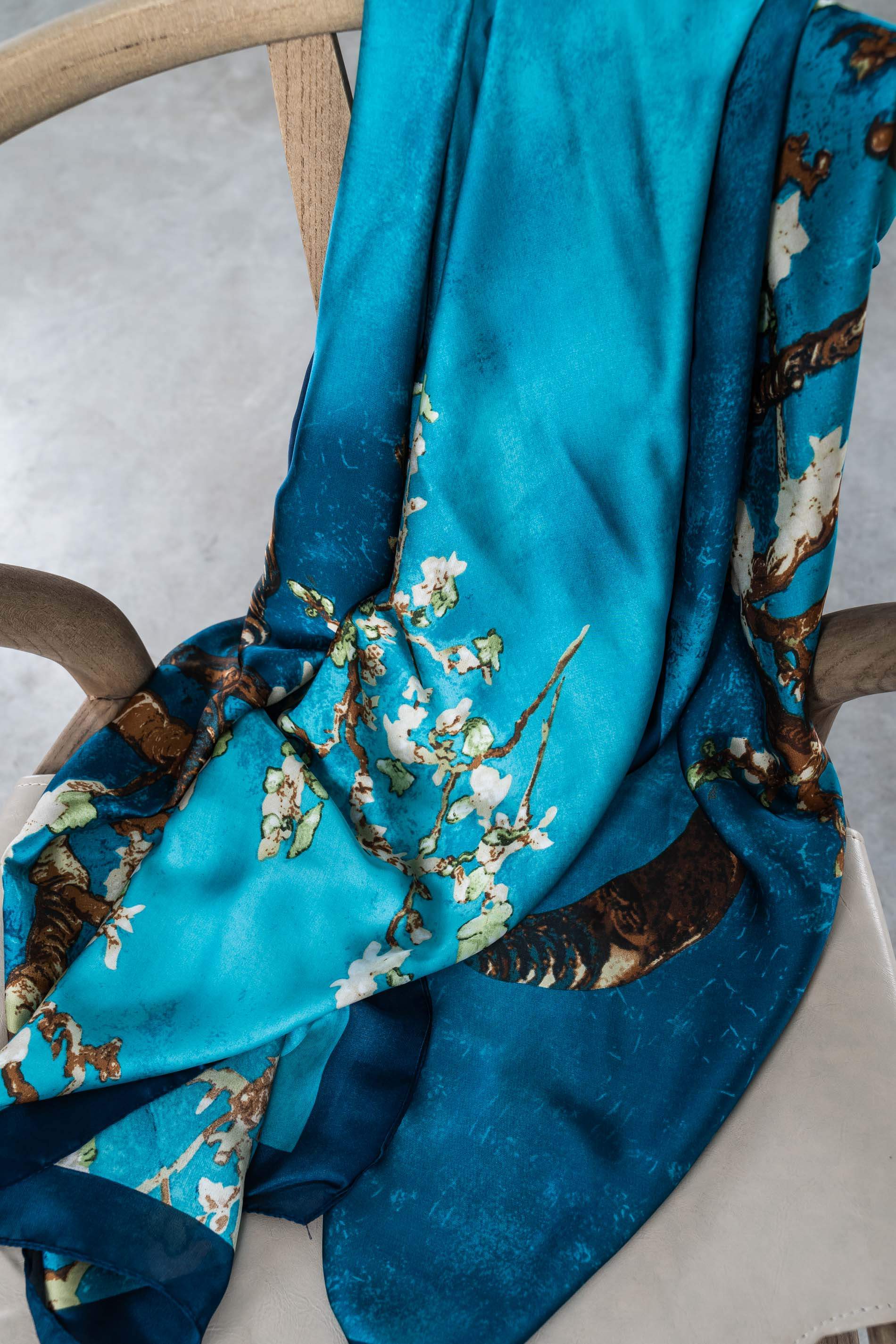 FOULARD EFECTO SEDA ARBOL