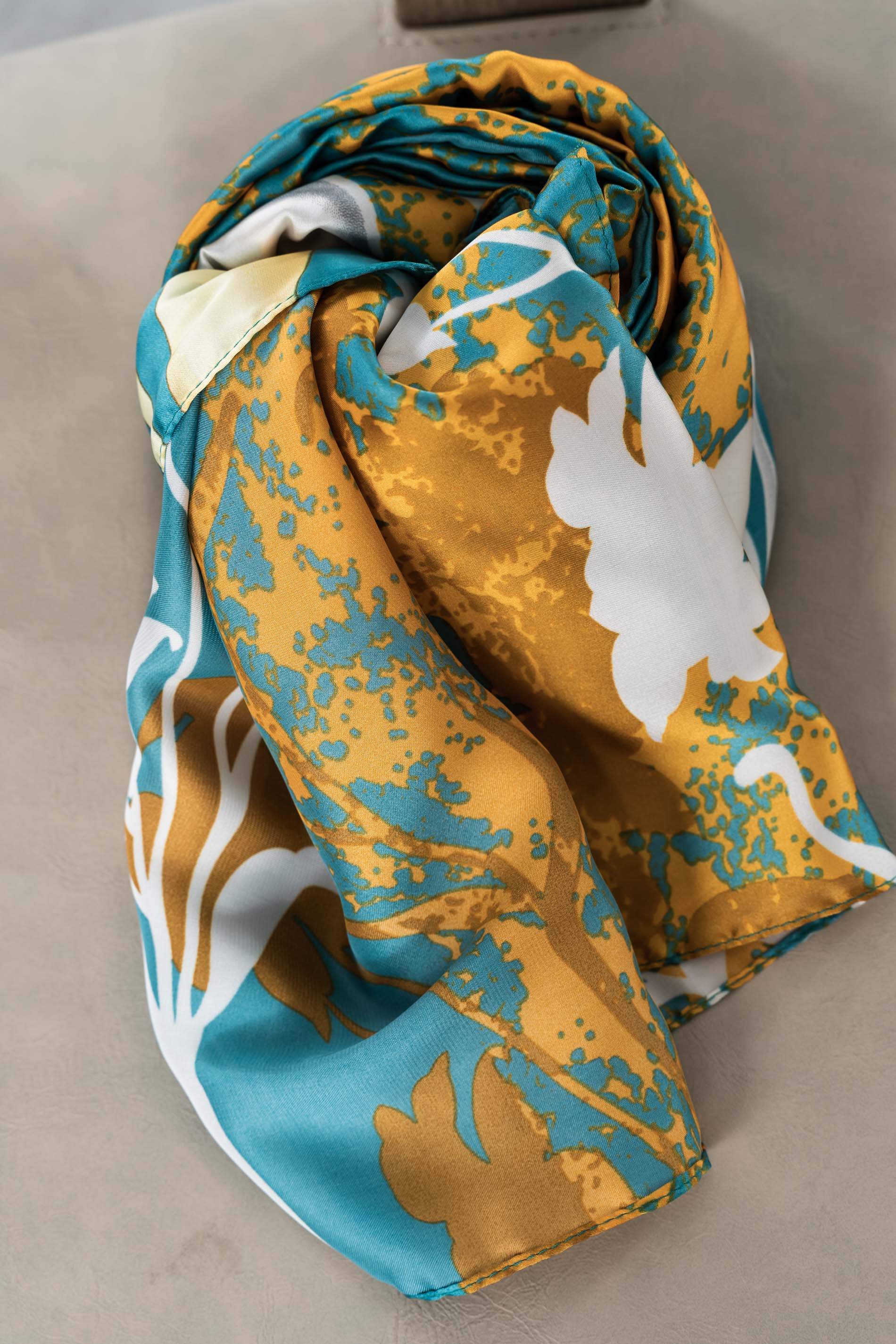 FOULARD EFECTO SEDA FLORAL