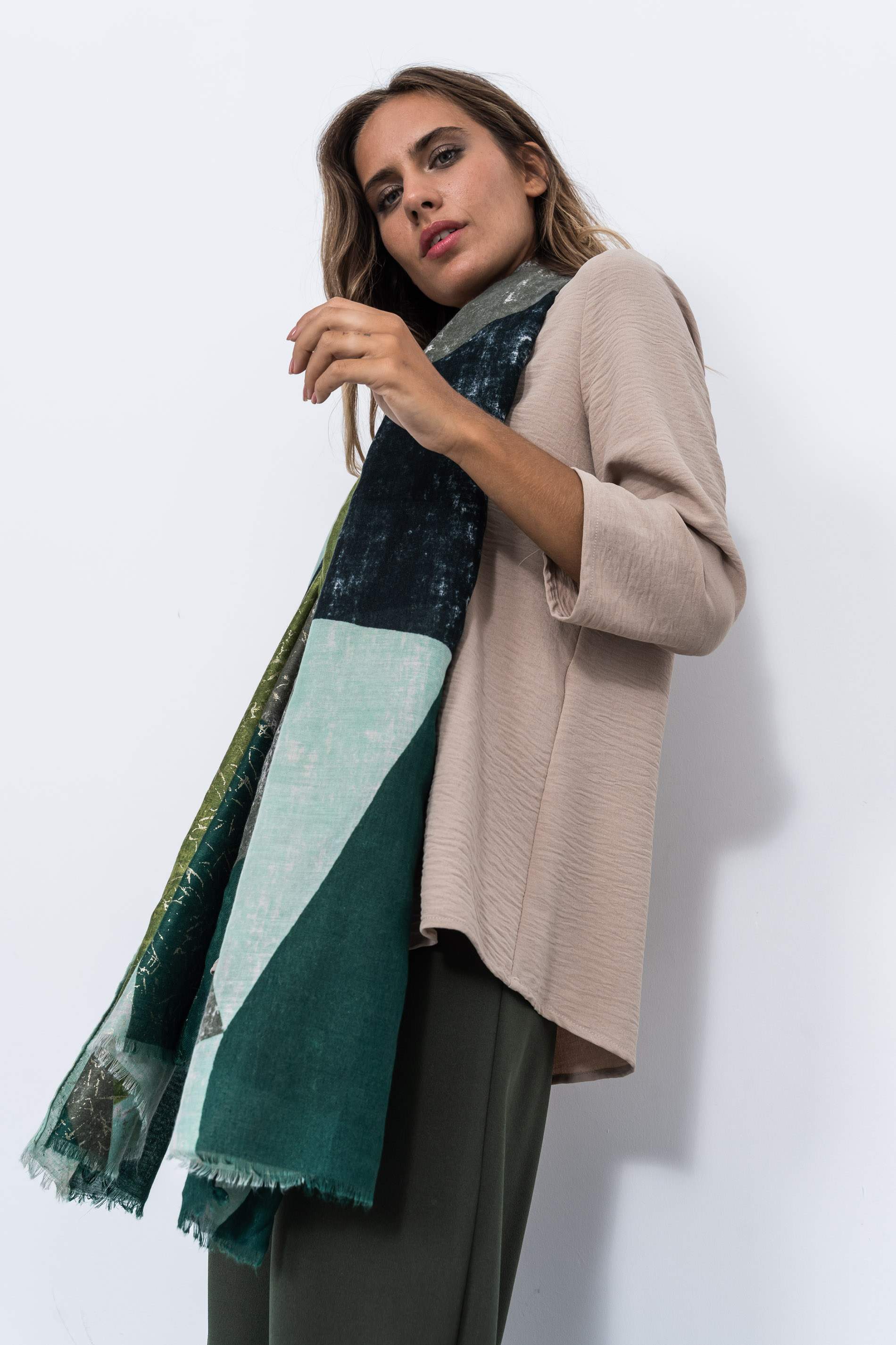 FOULARD BLOQUES DETALLES ORO