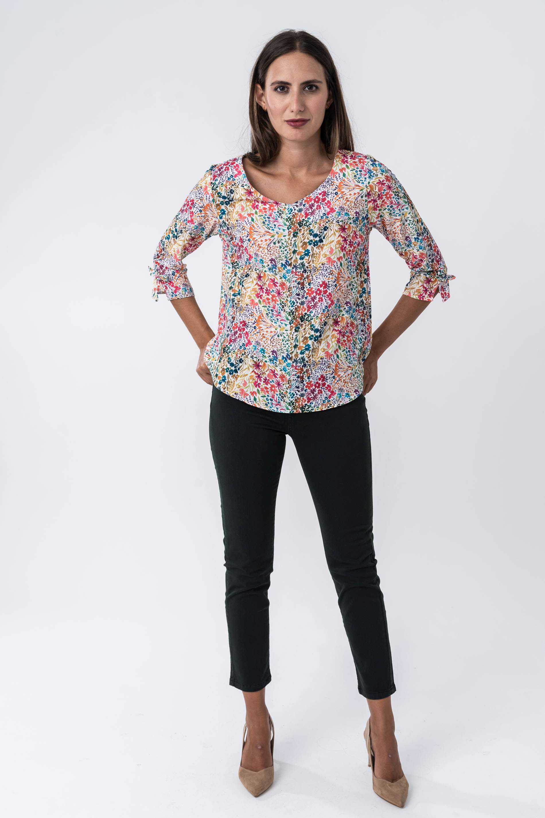 BLUSA LACITOS RAMILLETES