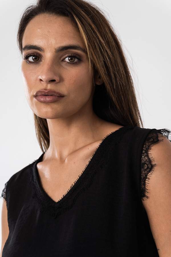 BLUSA COMBINADA ENCAJE NEGRO