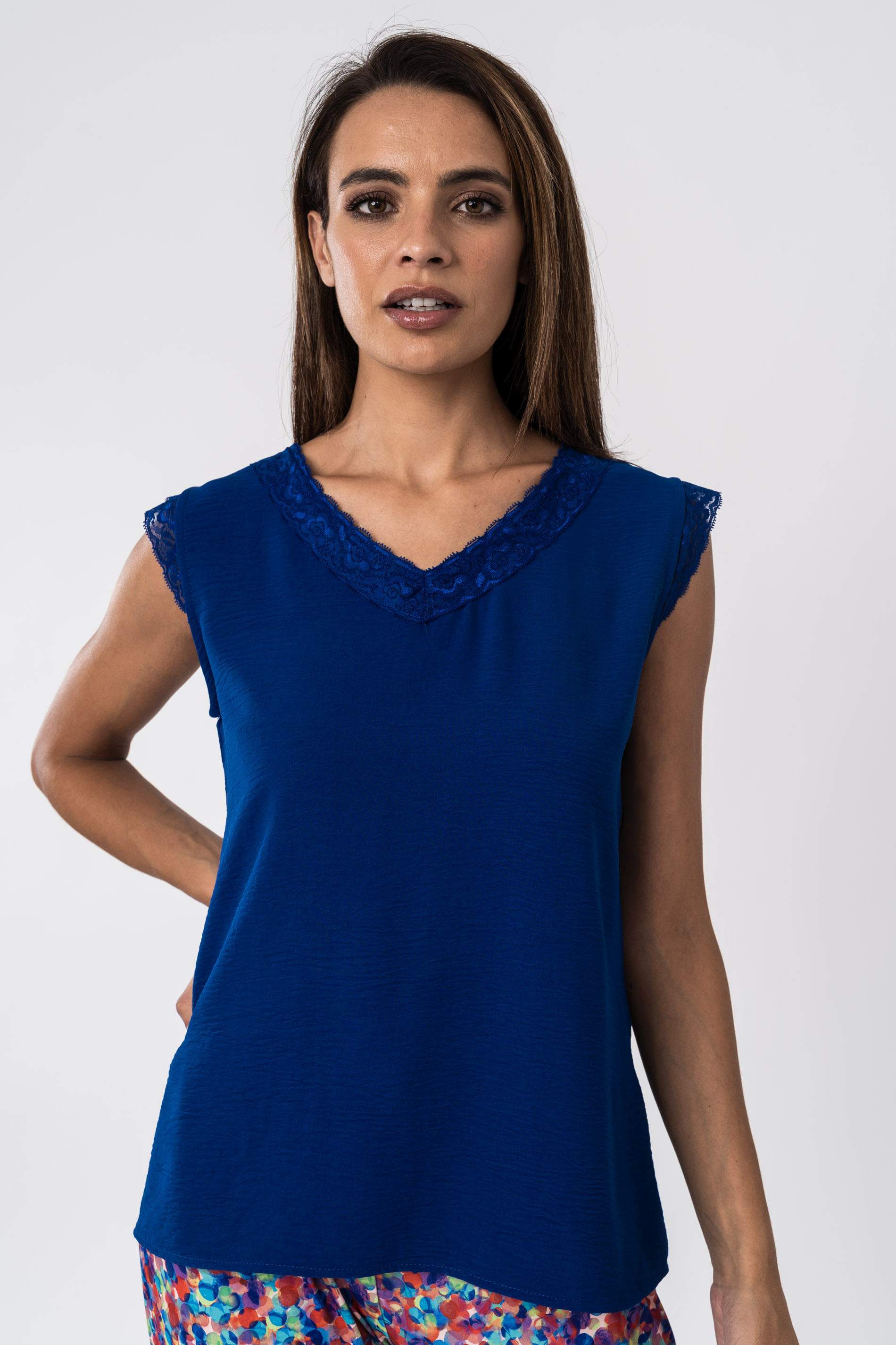 BLUSA COMBINADA ENCAJE TINTA
