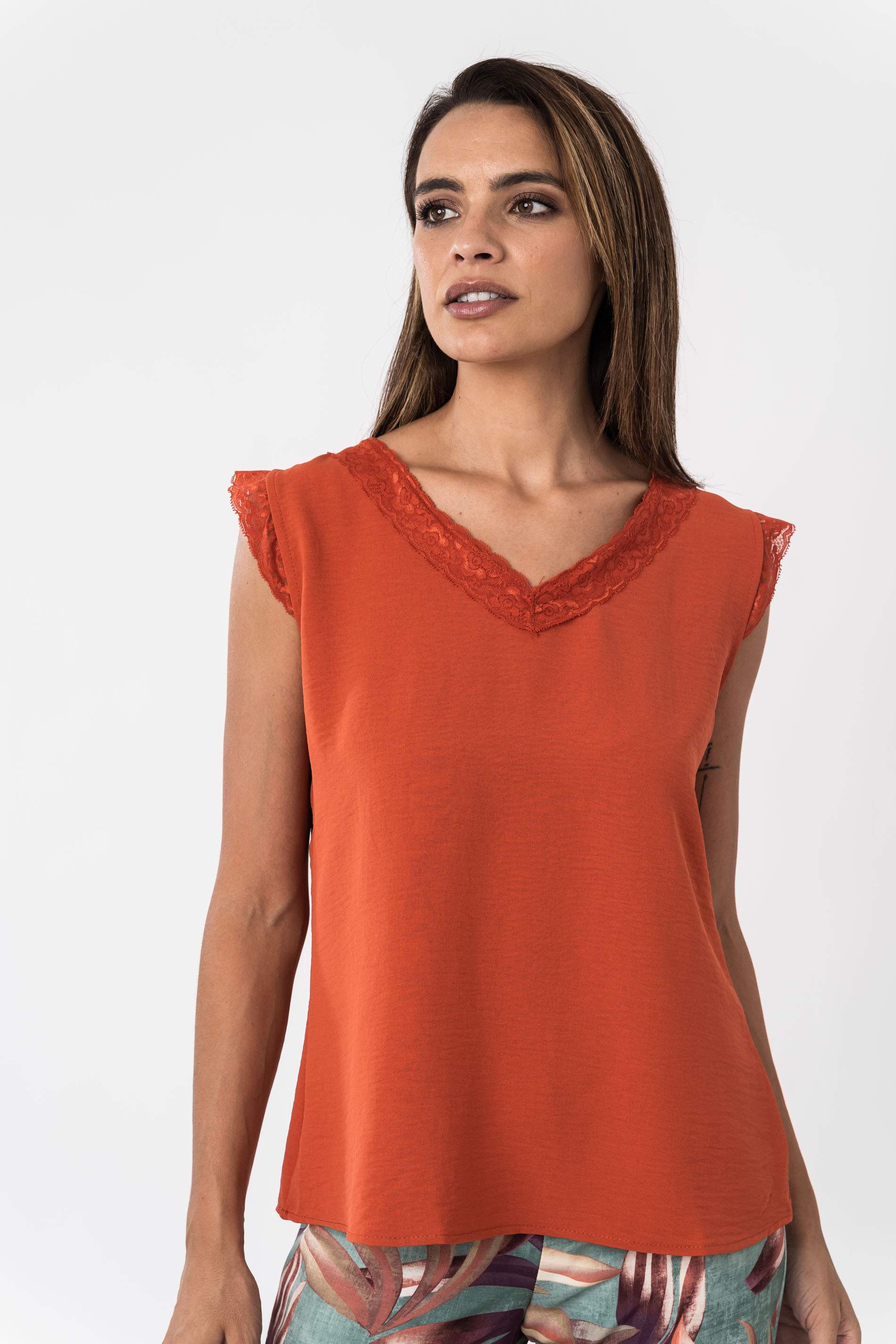 BLUSA COMBINADA ENCAJE CALDERA