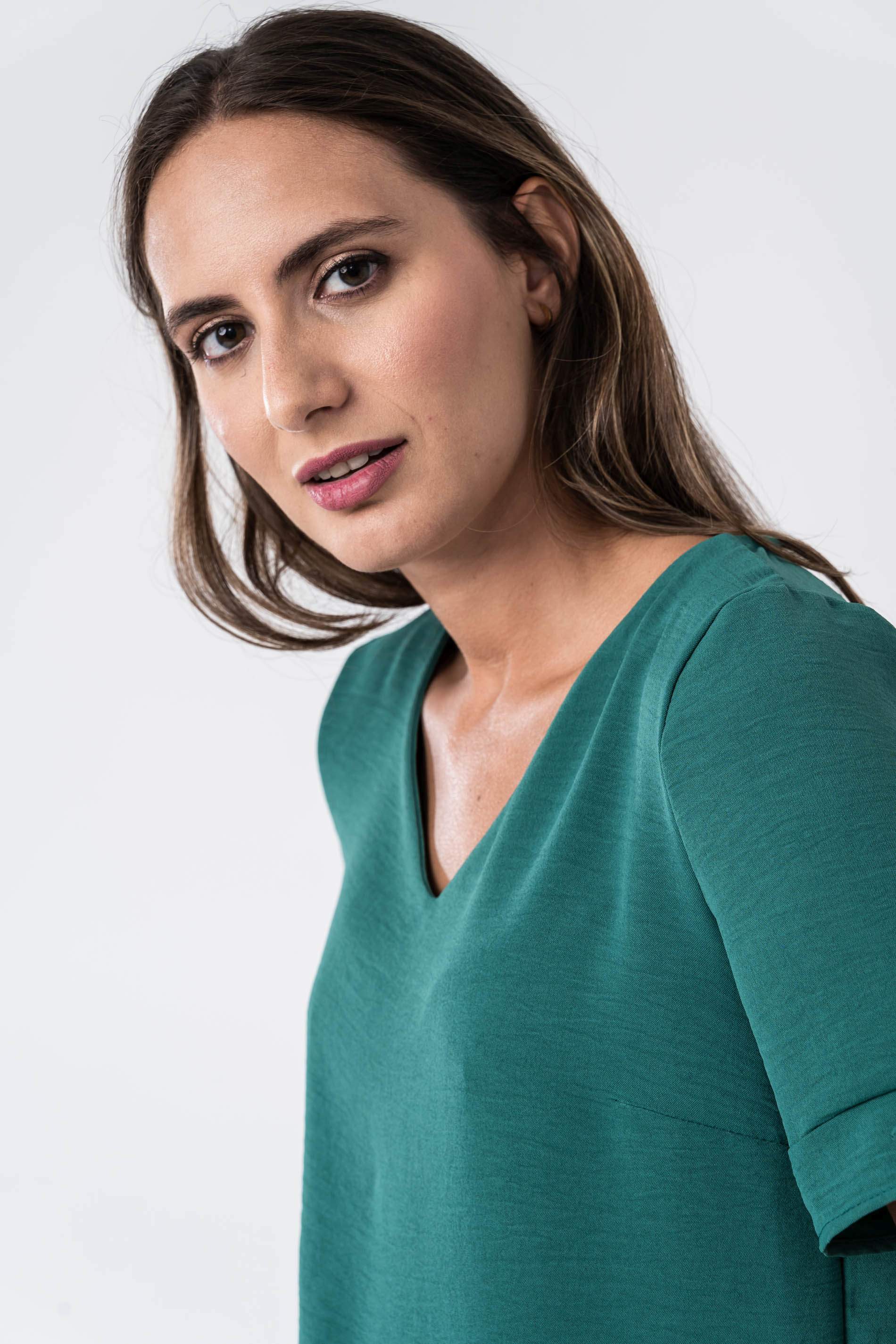 BLUSA DETALLE LAZO MANGA CORTA VERDE