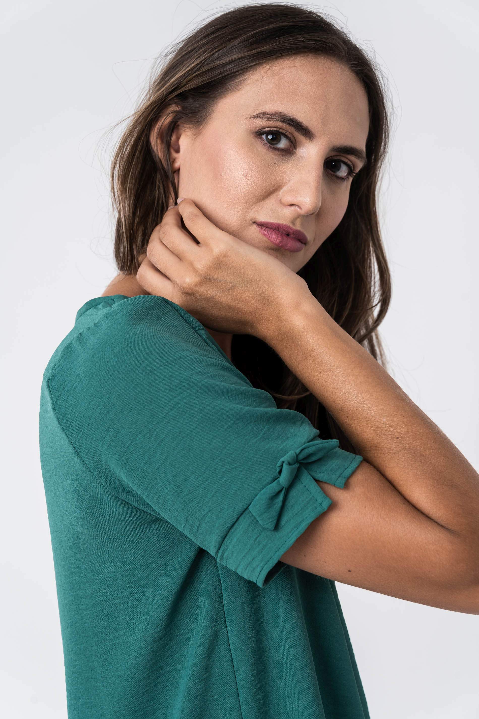 BLUSA DETALLE LAZO MANGA CORTA VERDE