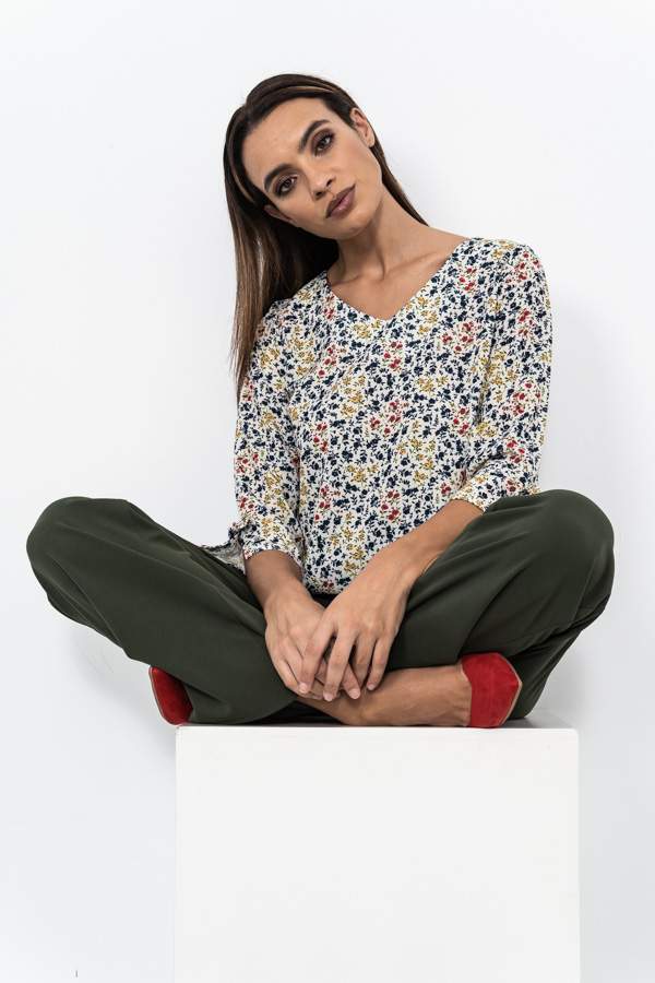 BLUSA FLORECITA DETALLE LAZO
