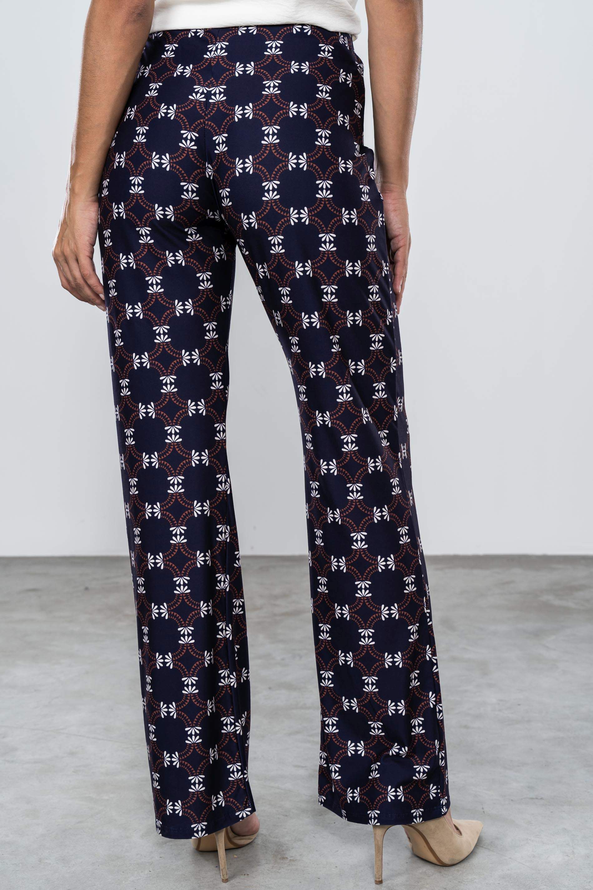PANTALON CIRCULOS HOJAS