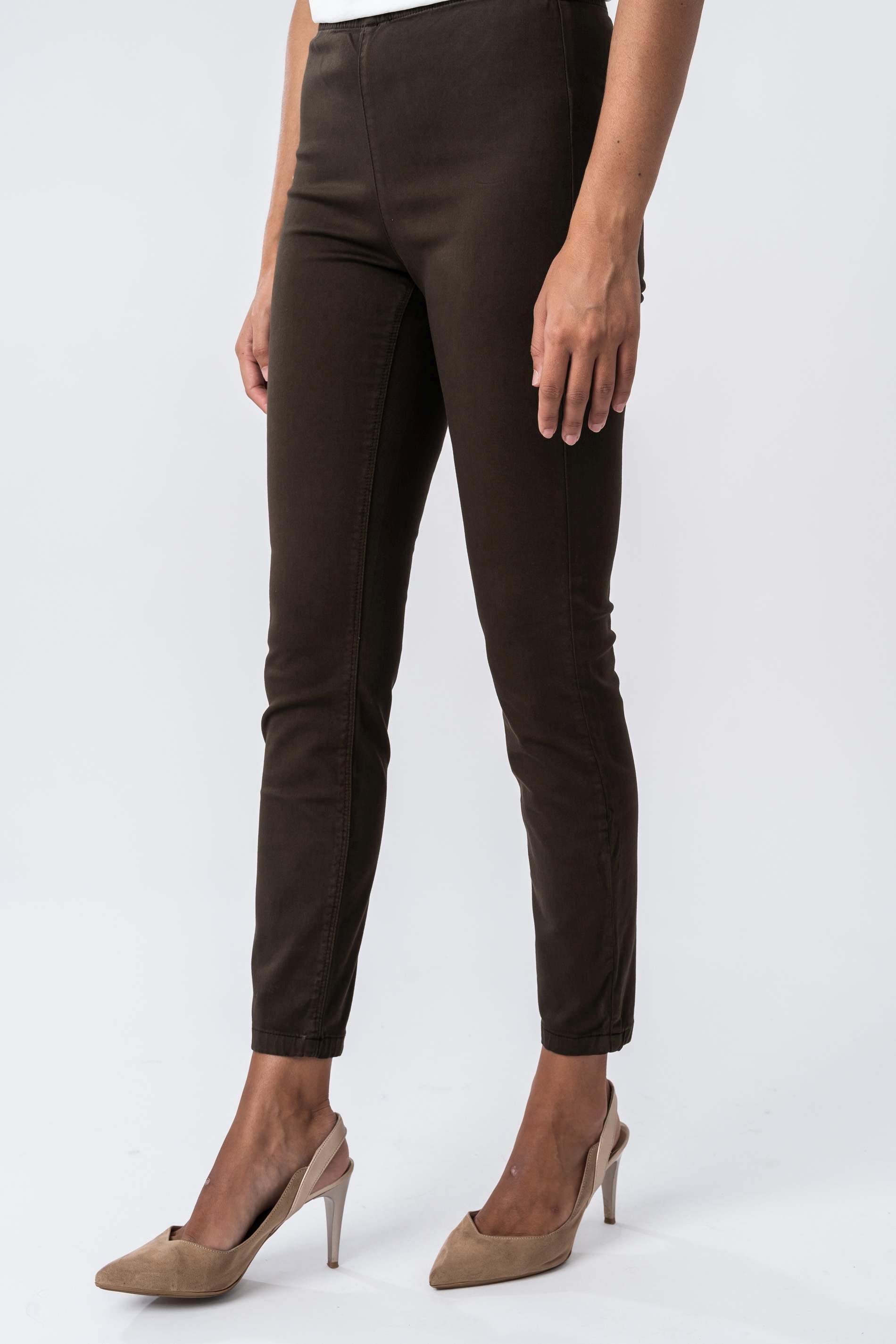 PANTALON GOMA CINTURA SATEN MARRON