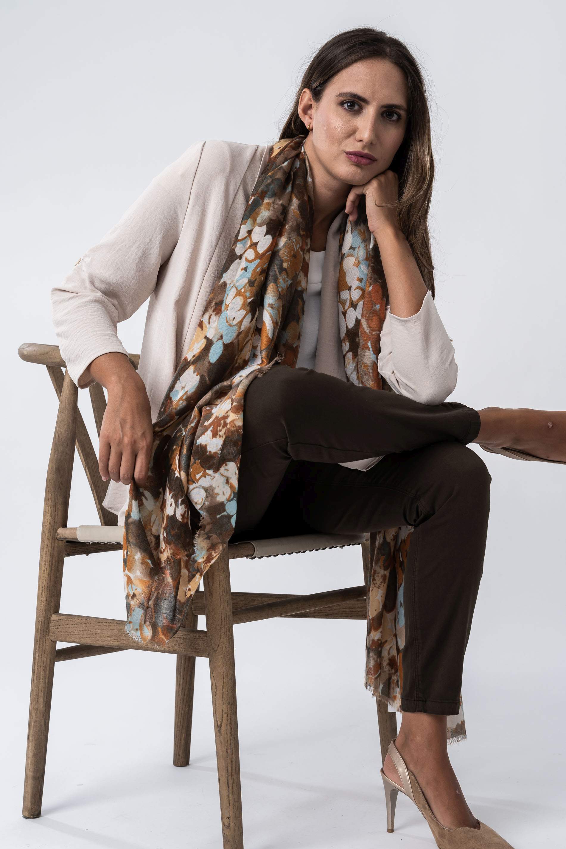 PANTALON GOMA CINTURA SATEN MARRON