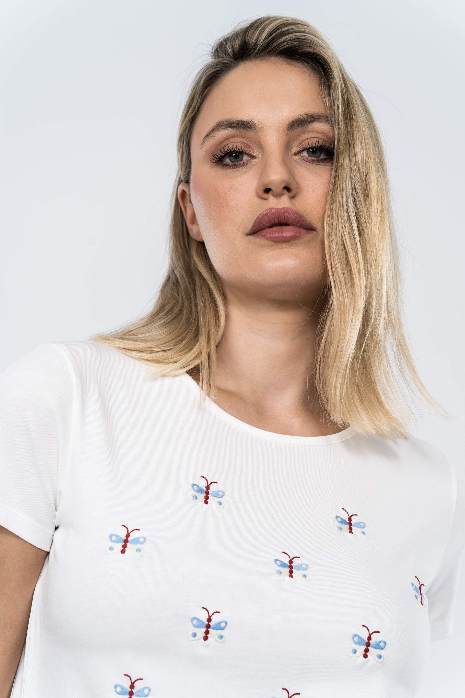 CAMISETA TODO MARIPOSAS