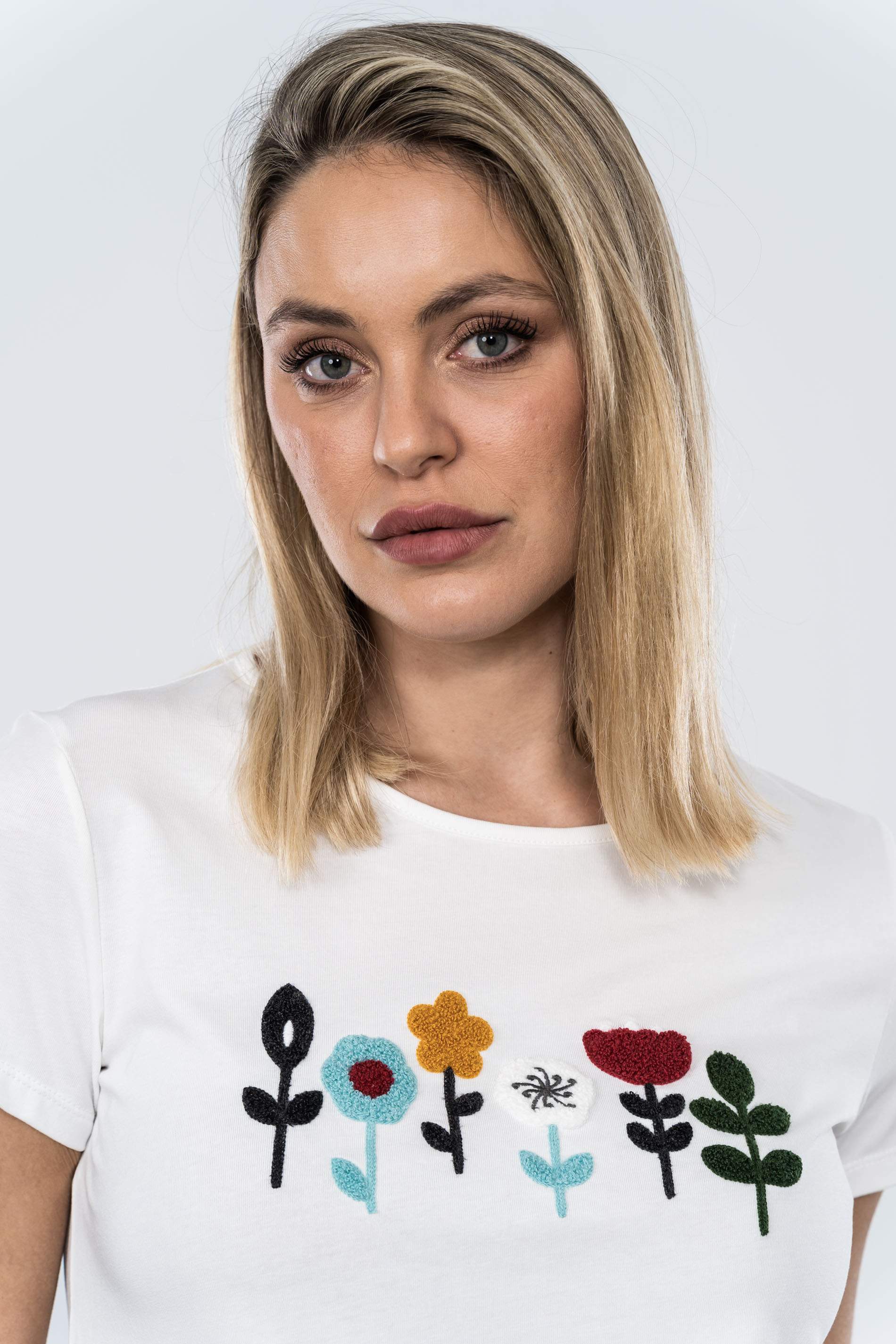 CAMISETA FLORAL RIZO CRUDO