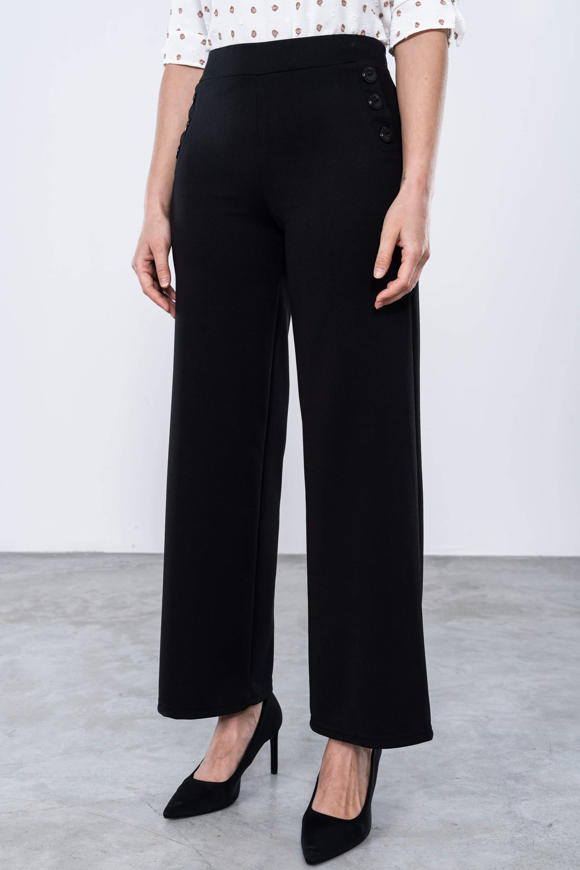 PANTALON ANCHO BOTONES NEGRO