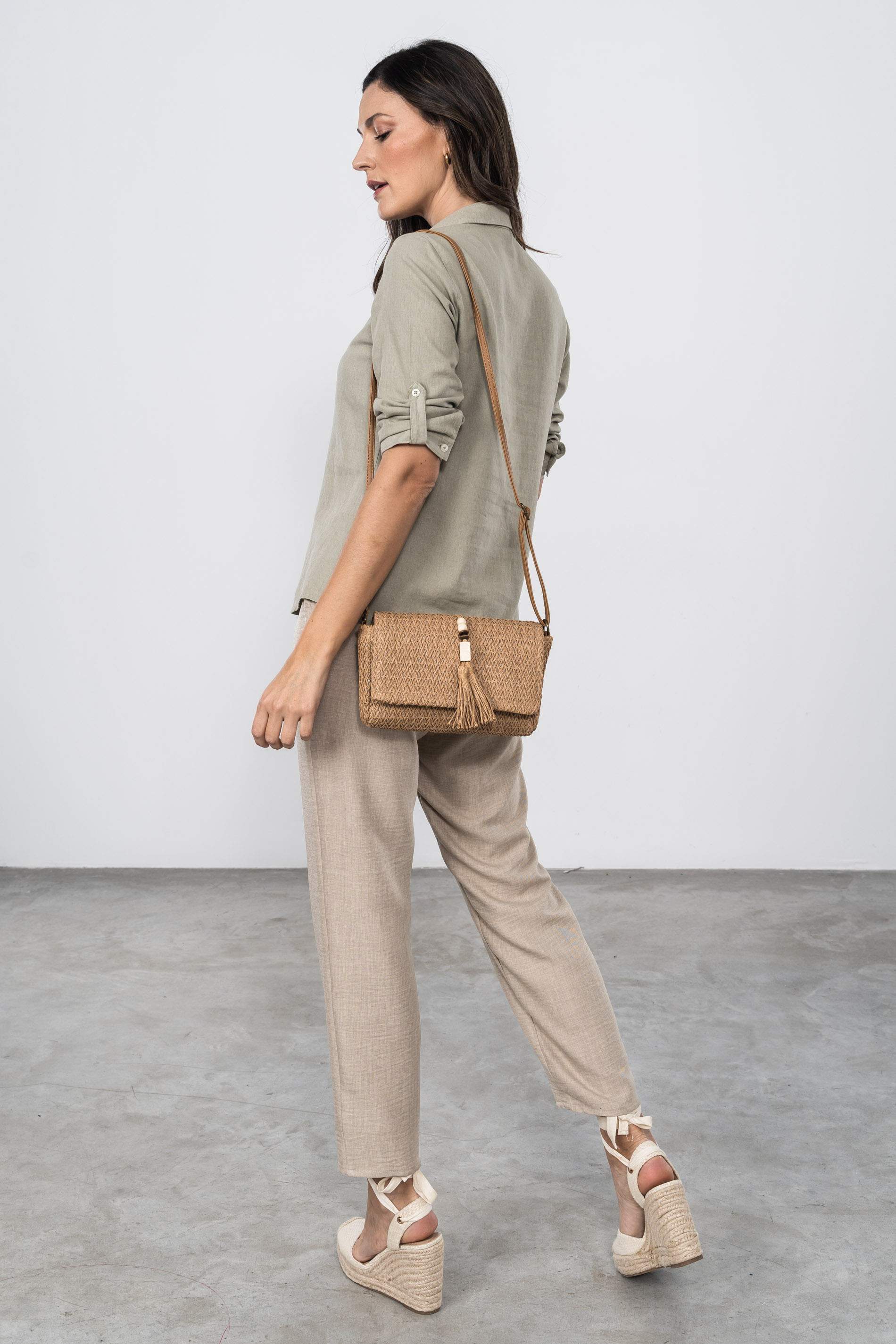 PANTALON HOLGADO EFECTO LINO BEIGE