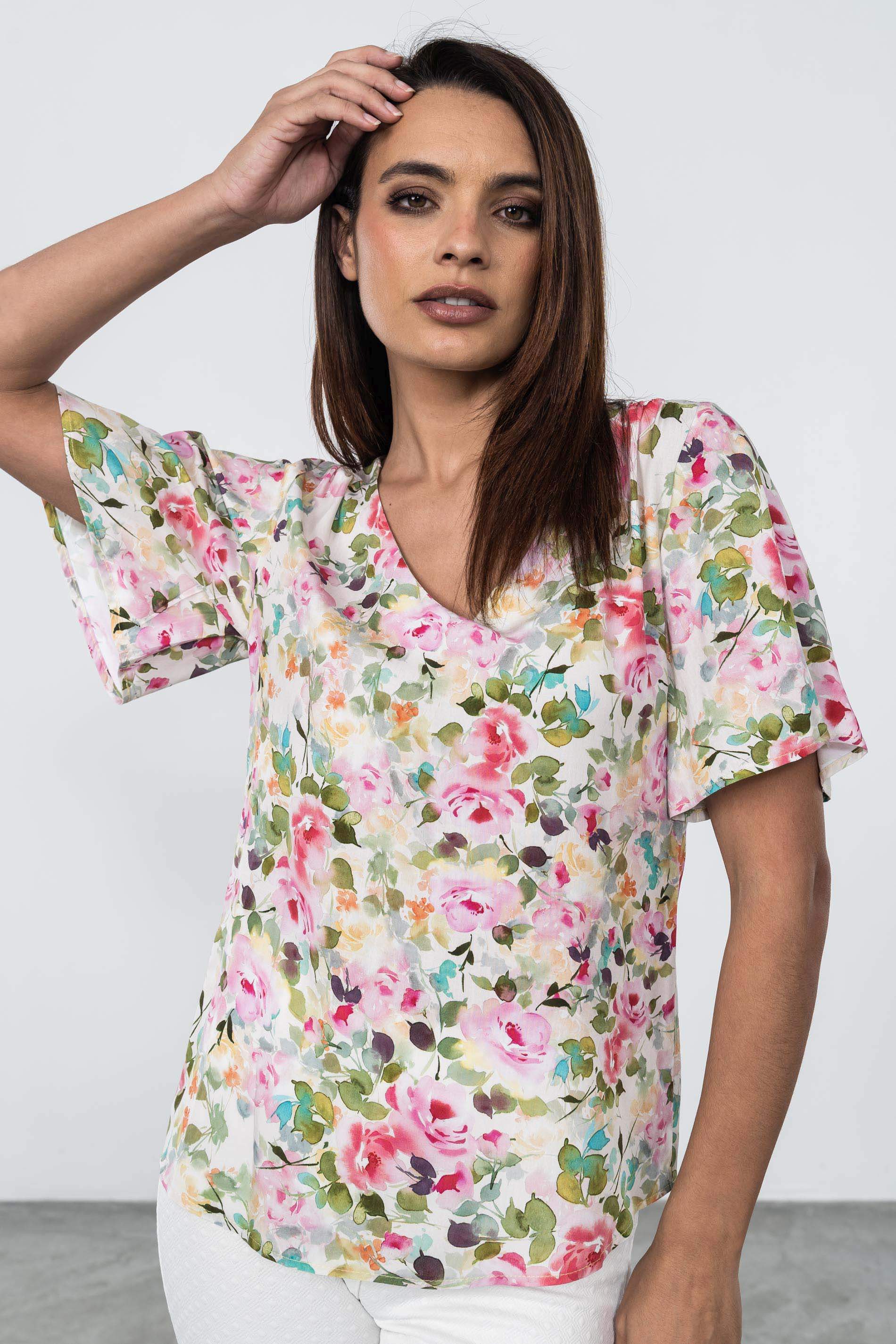 BLUSA FLORAL MANGA CAPAS